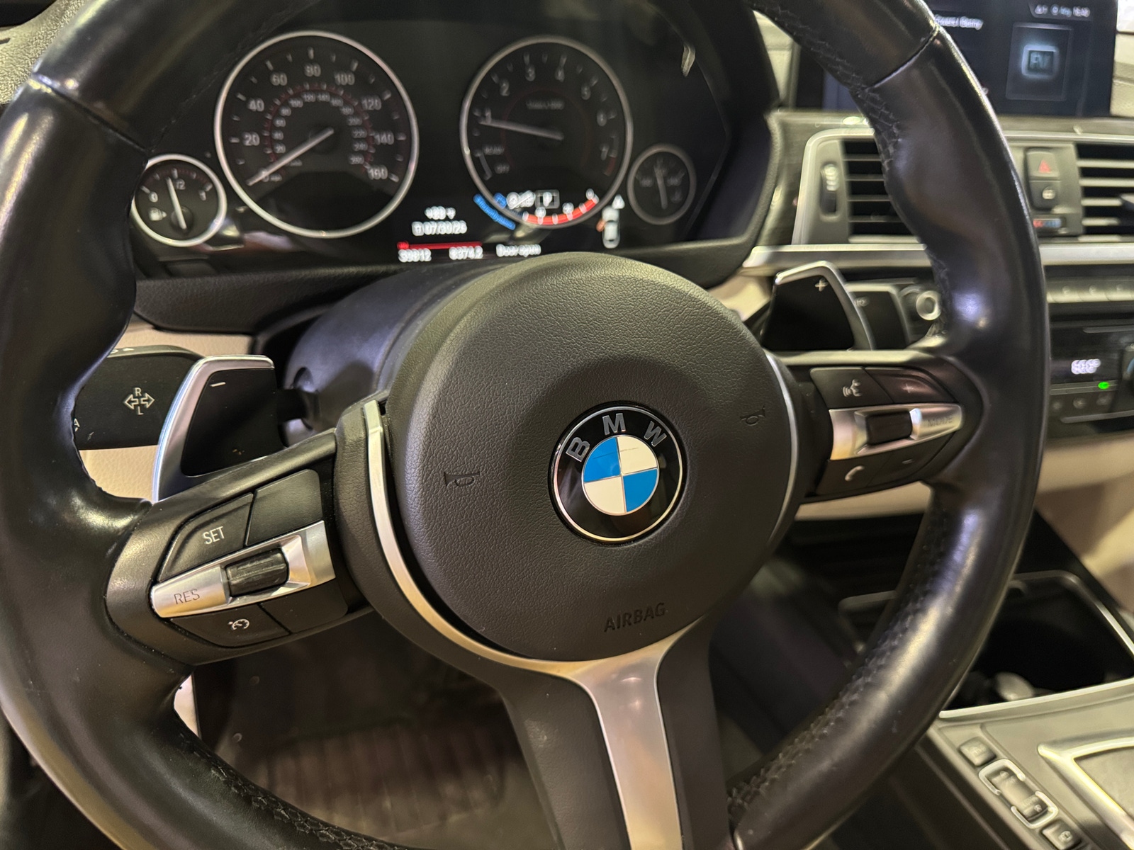 Thumbnail: 2019 BMW 4 Series - 4