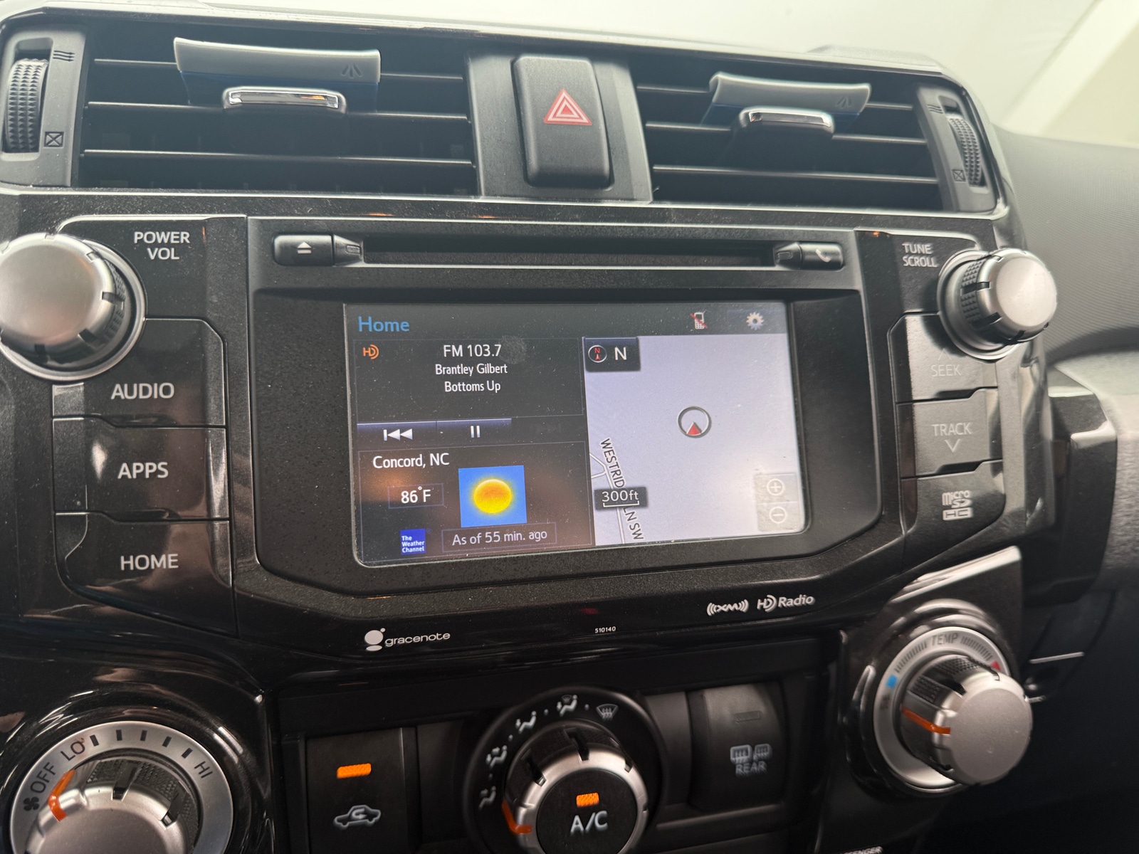 Thumbnail: 2017 Toyota 4Runner - 3