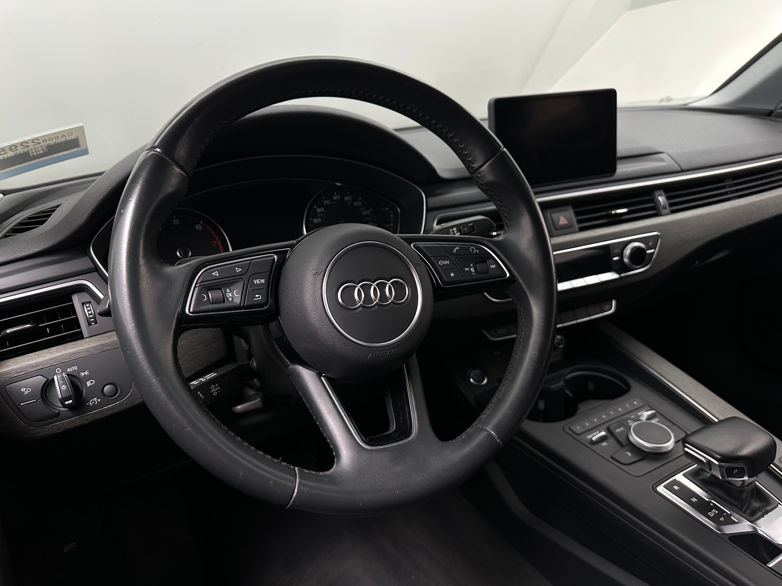 Thumbnail: 2019 Audi A4 - 4