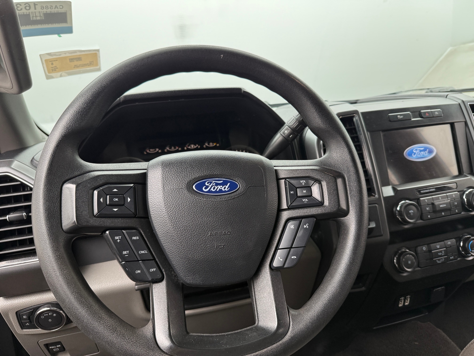 Thumbnail: 2019 Ford Econoline - 5