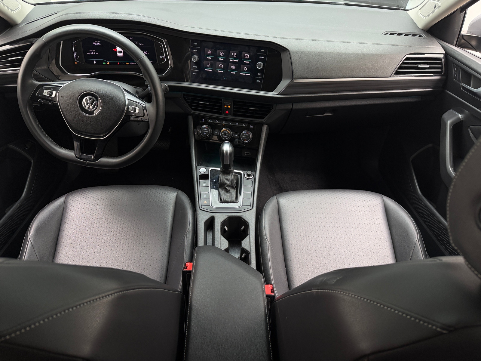 Thumbnail: 2020 Volkswagen Jetta - 2