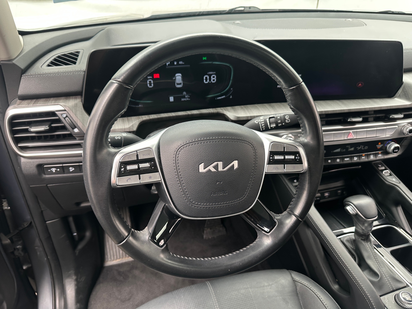 Thumbnail: 2023 Kia Telluride - 4