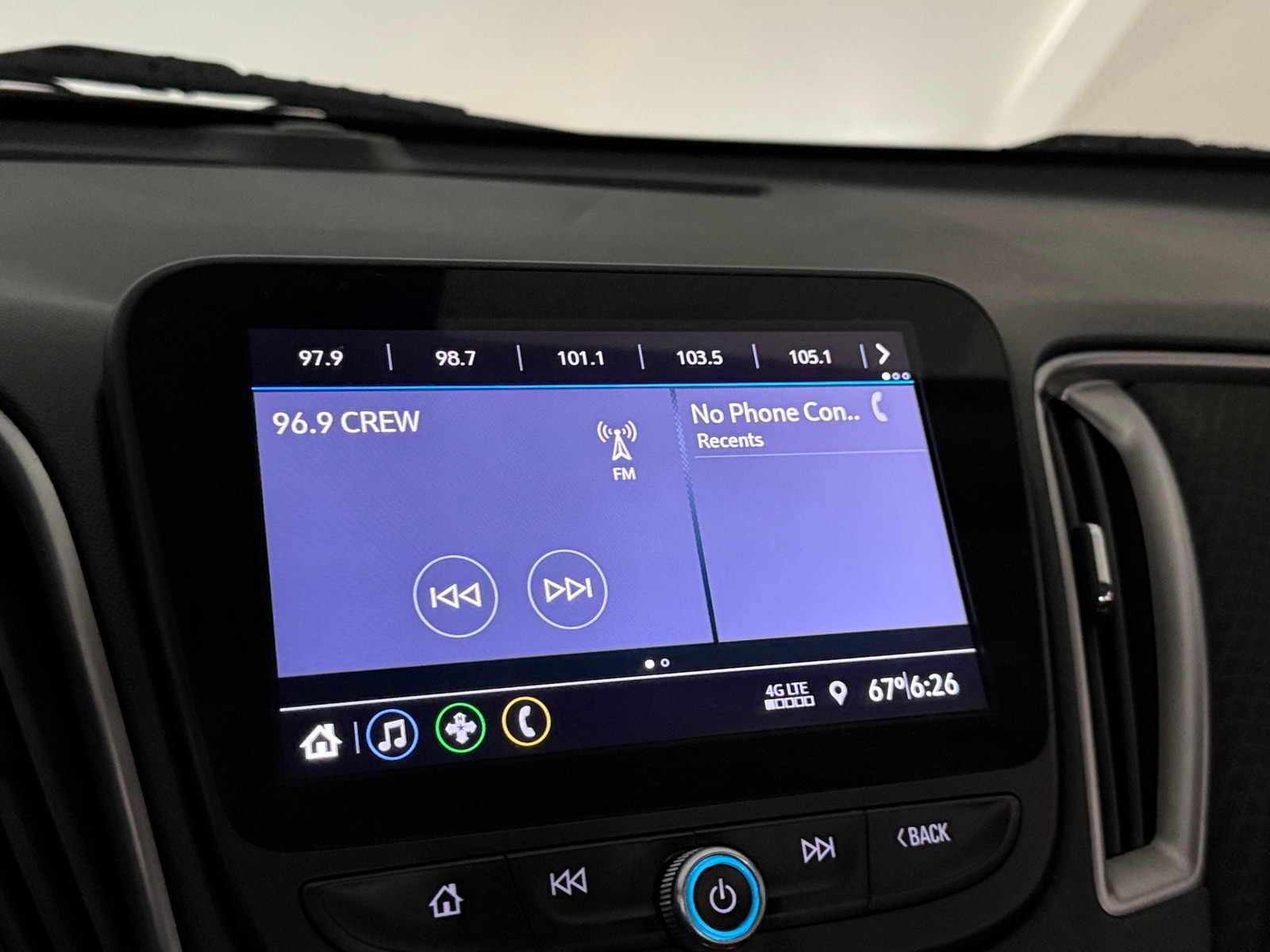 Thumbnail: 2020 Chevrolet Malibu - 4