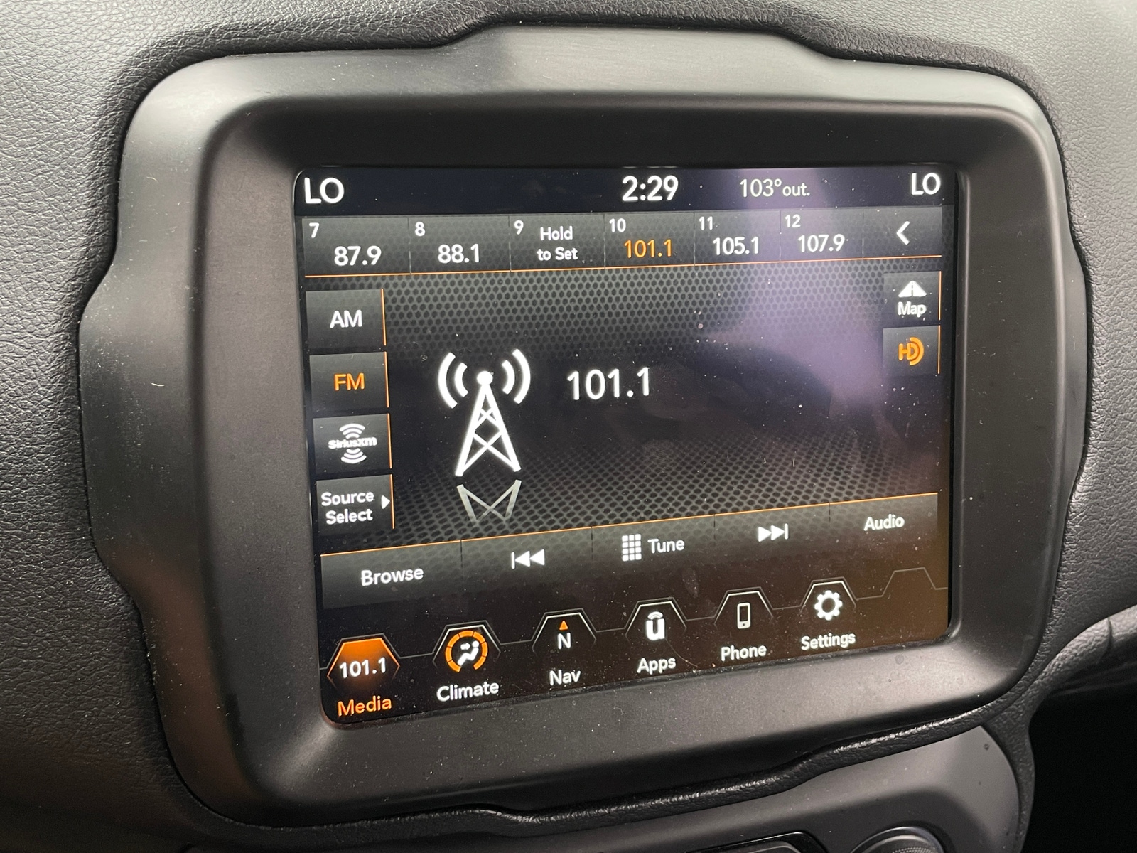 Thumbnail: 2023 Jeep Renegade - 4