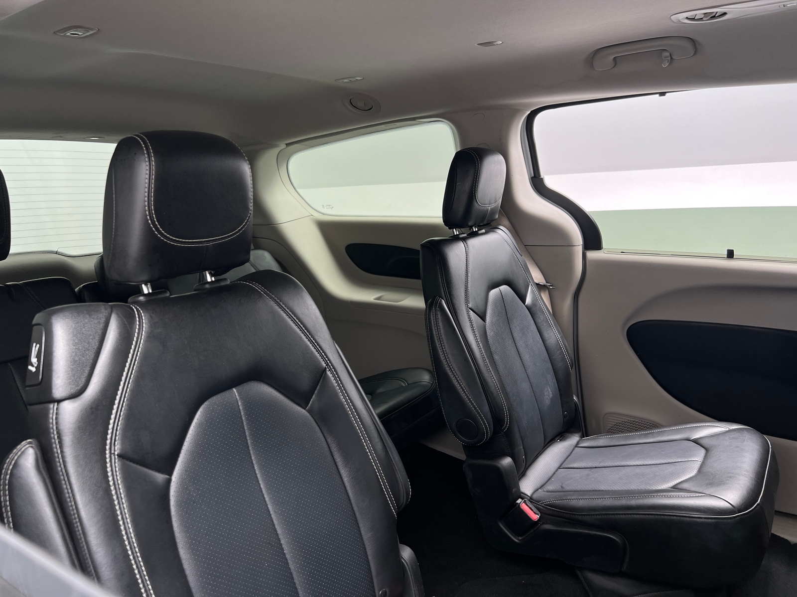 Thumbnail: 2024 Chrysler Pacifica - 5