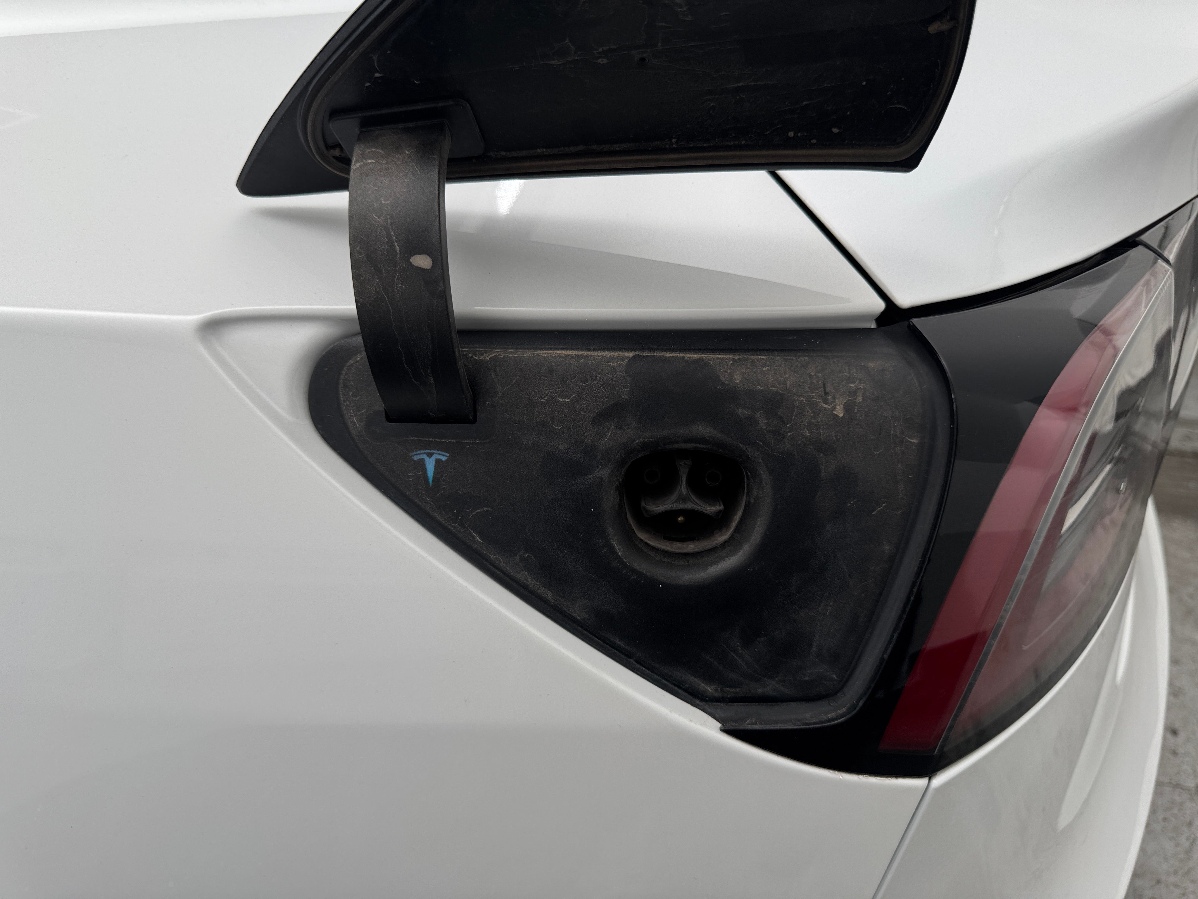 Used 2021 Tesla Model 3 Base with VIN 5YJ3E1EA7MF871488 for sale in Eagan, Minnesota