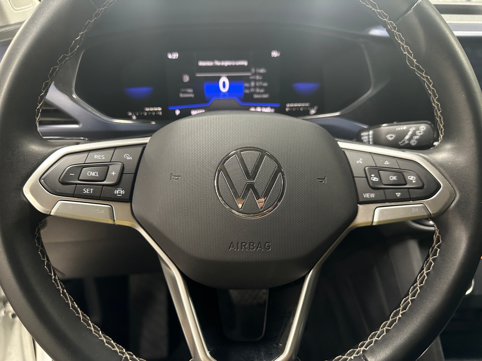 Thumbnail: 2022 Volkswagen Taos - 5