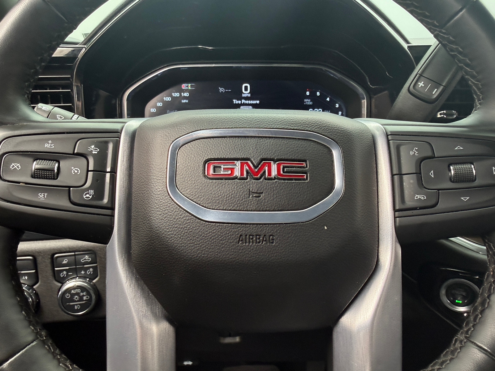 Thumbnail: 2025 GMC Sierra 1500 - 4