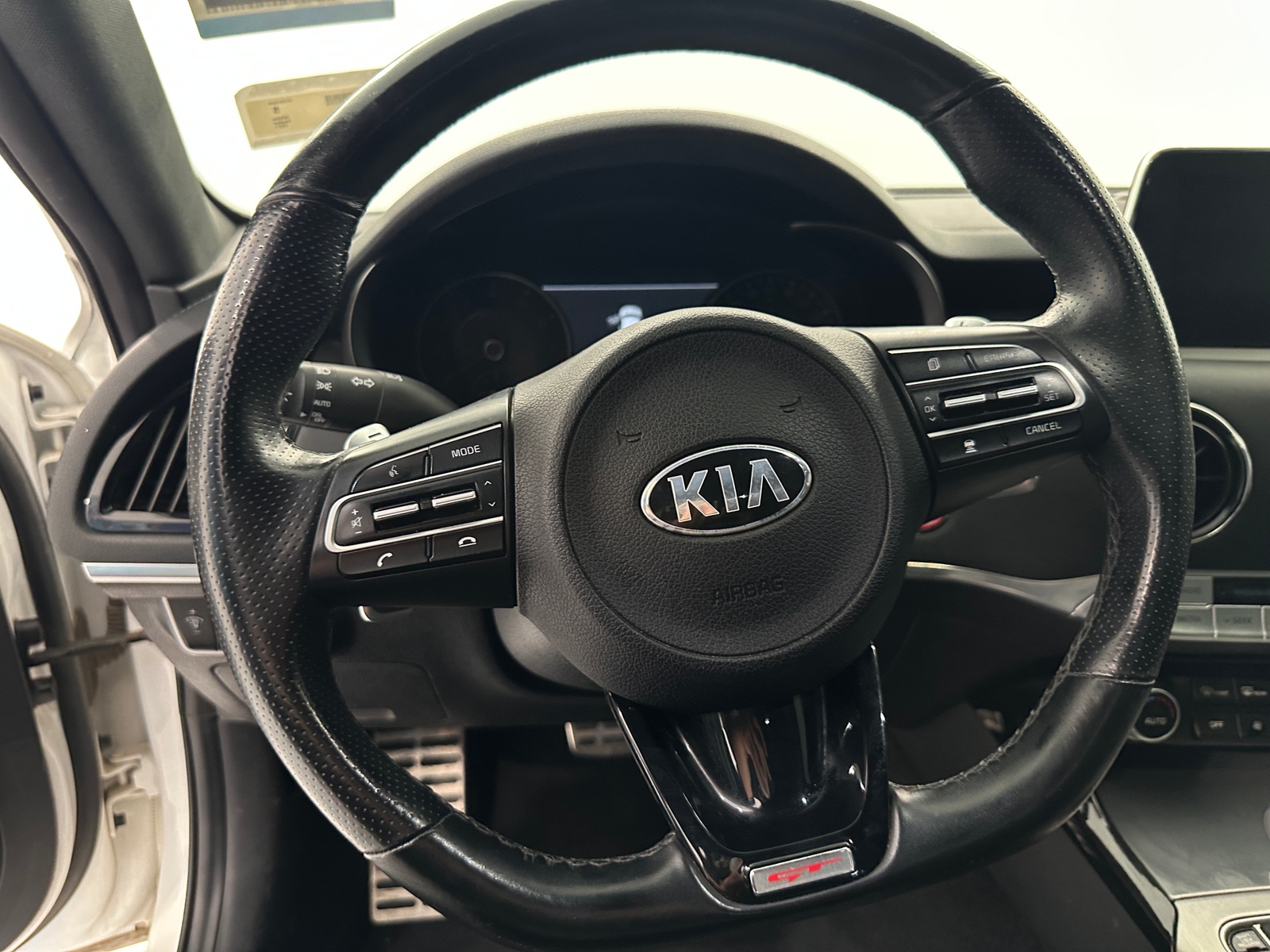 Thumbnail: 2021 Kia Stinger - 4