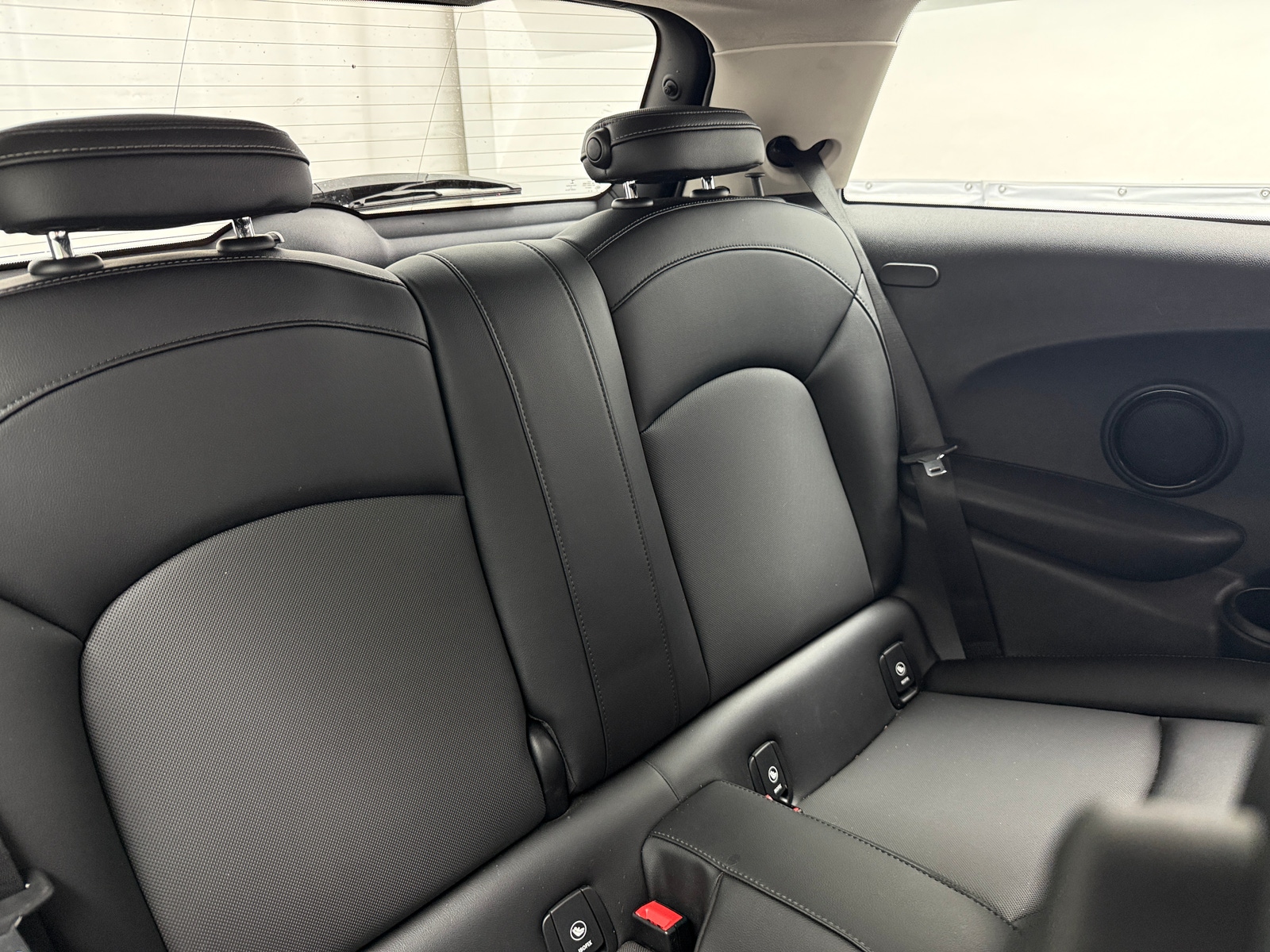 Thumbnail: 2018 MINI Cooper Hardtop - 5
