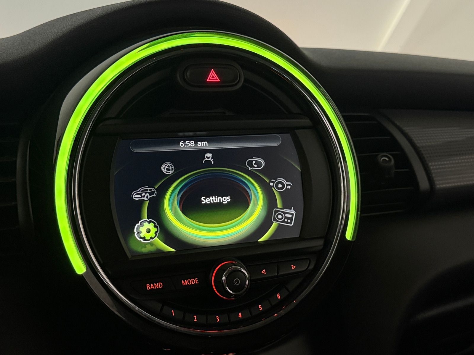 Thumbnail: 2018 MINI Cooper Hardtop - 3