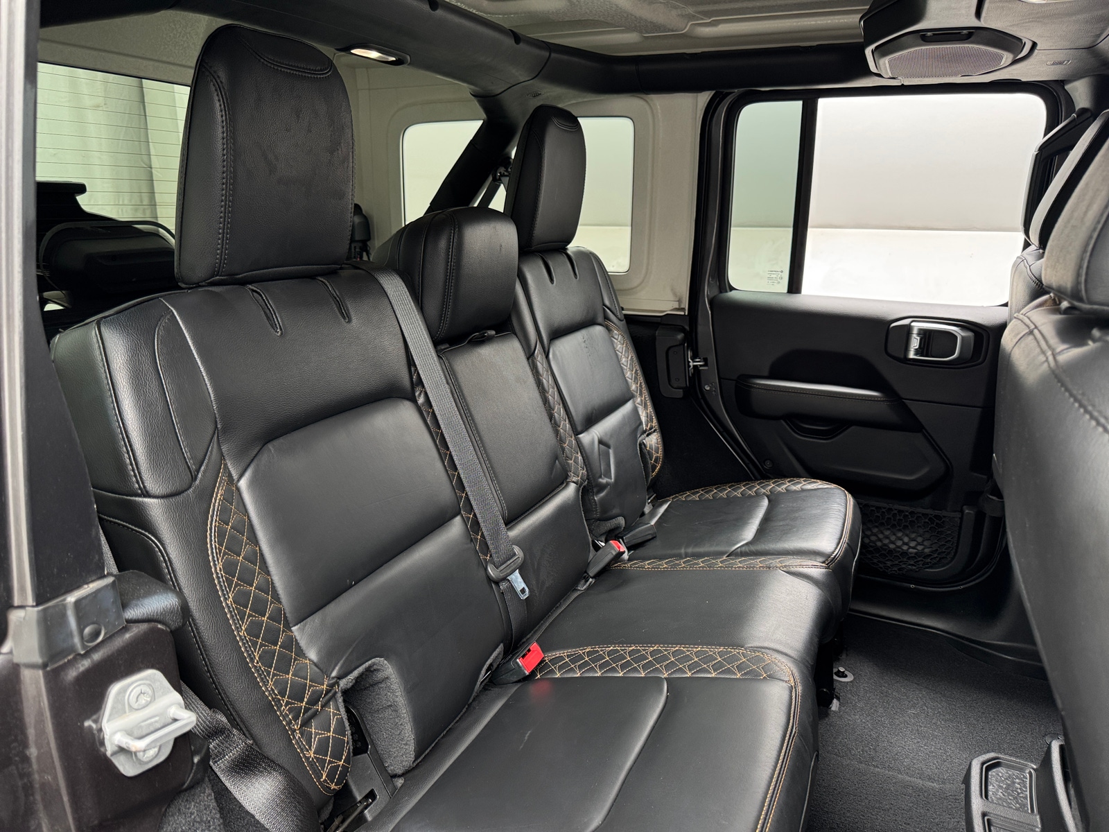 Thumbnail: 2021 Jeep Wrangler - 5