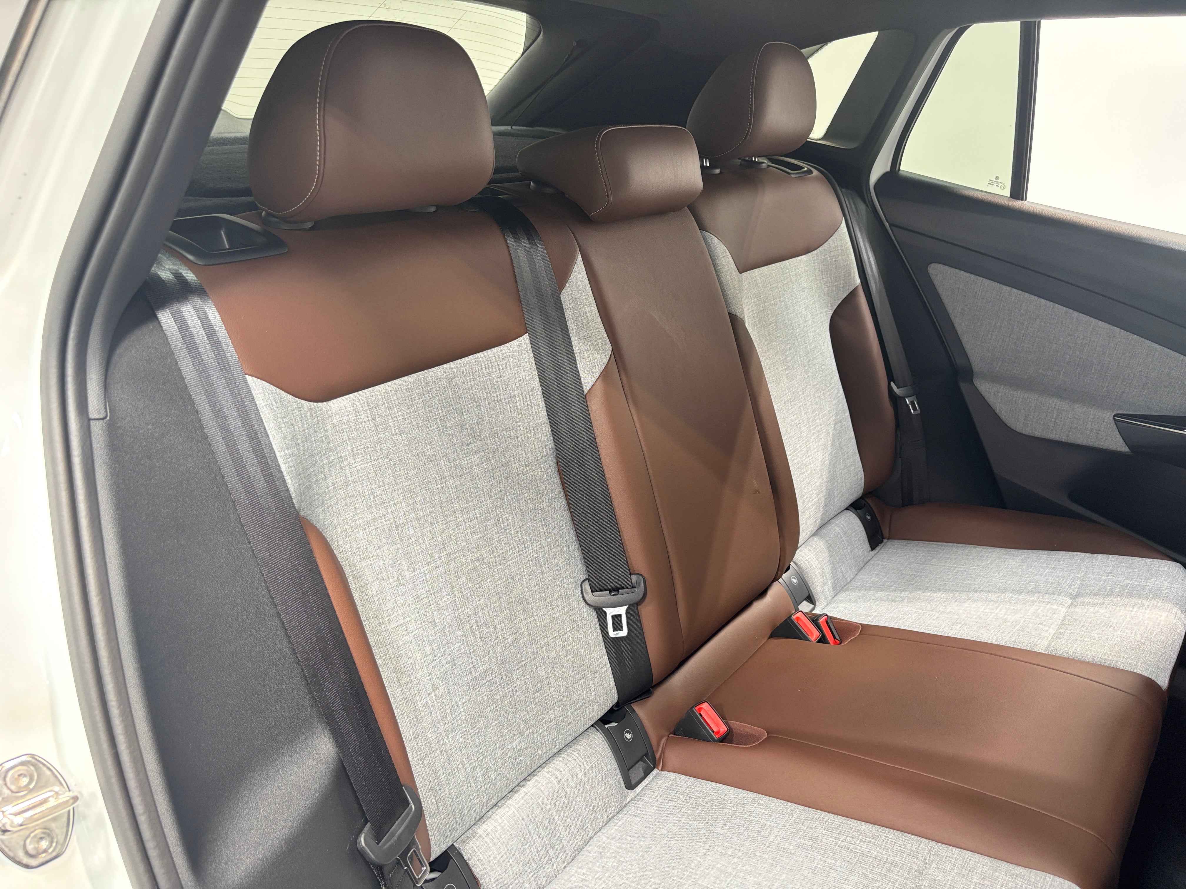 Used 2023 Volkswagen ID.4 PRO with VIN 1V2DNPE86PC019704 for sale in Auburn, WA