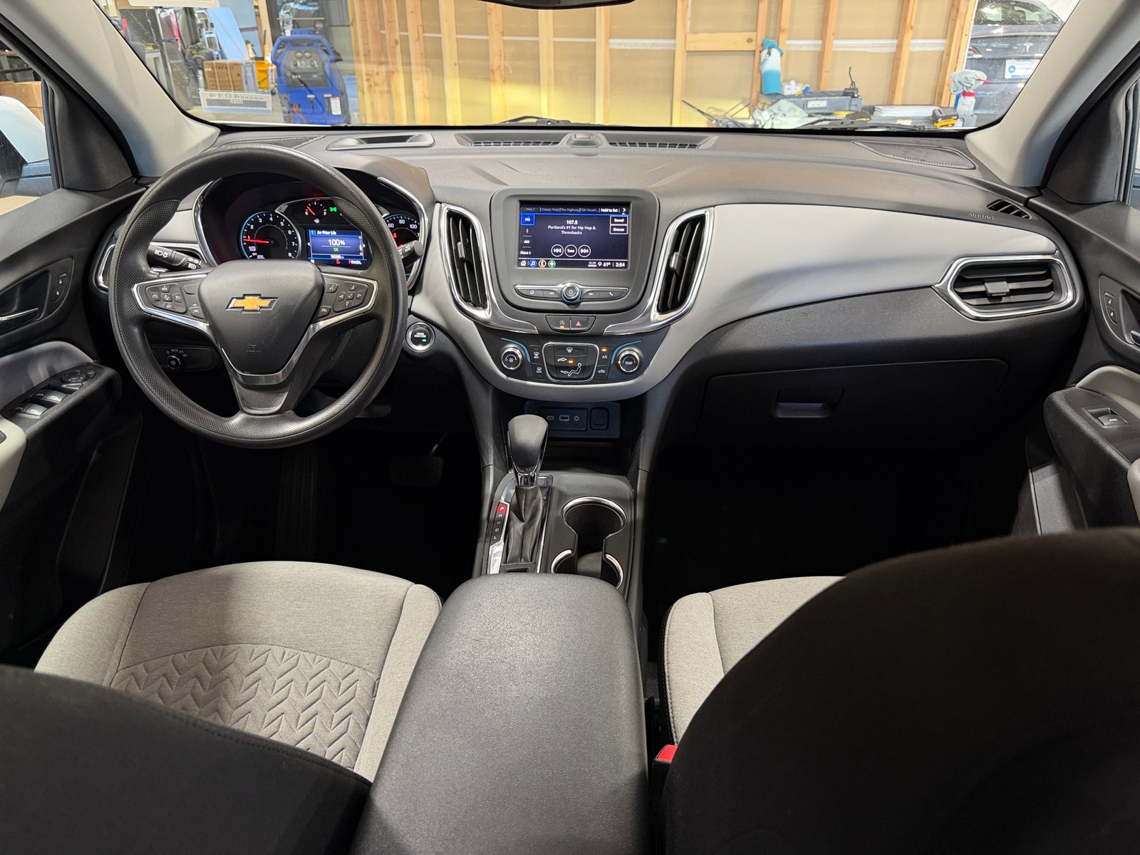 Thumbnail: 2022 Chevrolet Equinox - 3