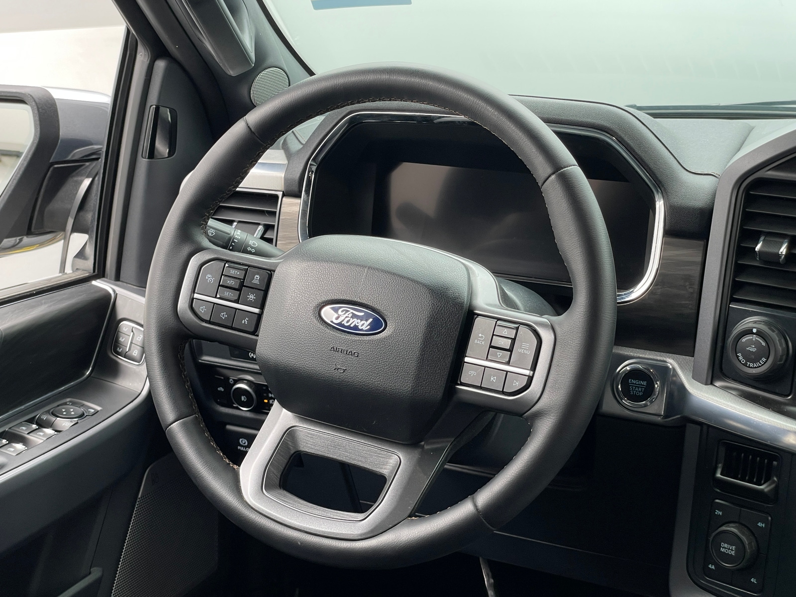 Thumbnail: 2025 Ford Econoline - 4
