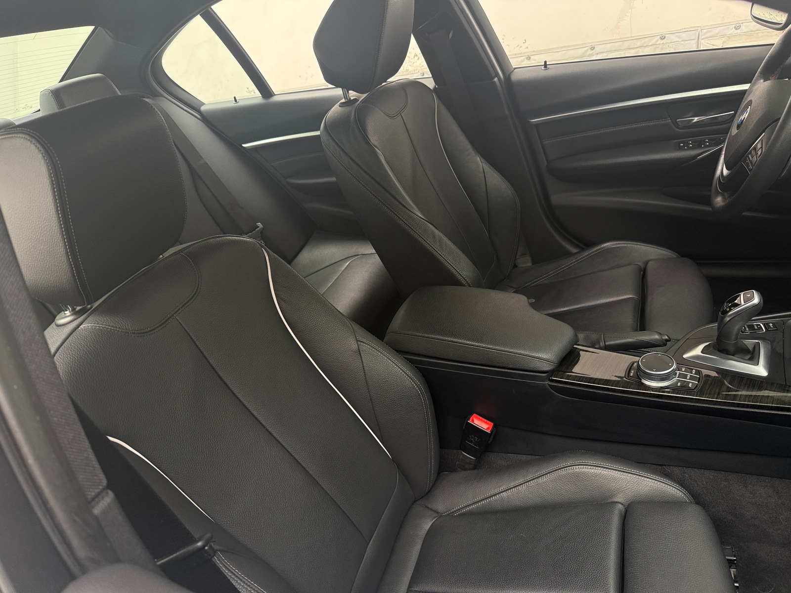 Thumbnail: 2018 BMW 3 Series - 2
