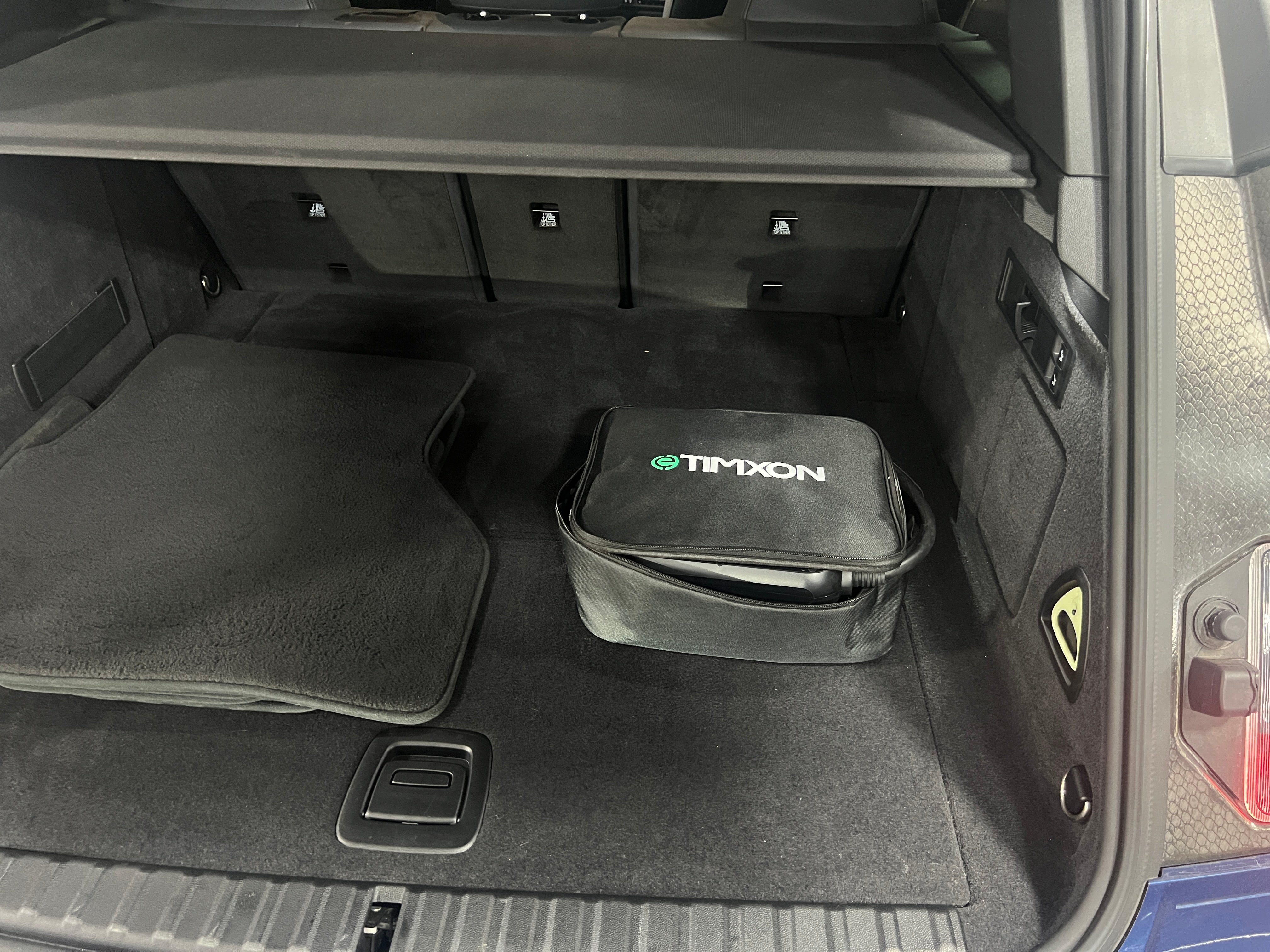 Used 2022 BMW iX Base with VIN WB523CF08NCK60804 for sale in Pewaukee, WI