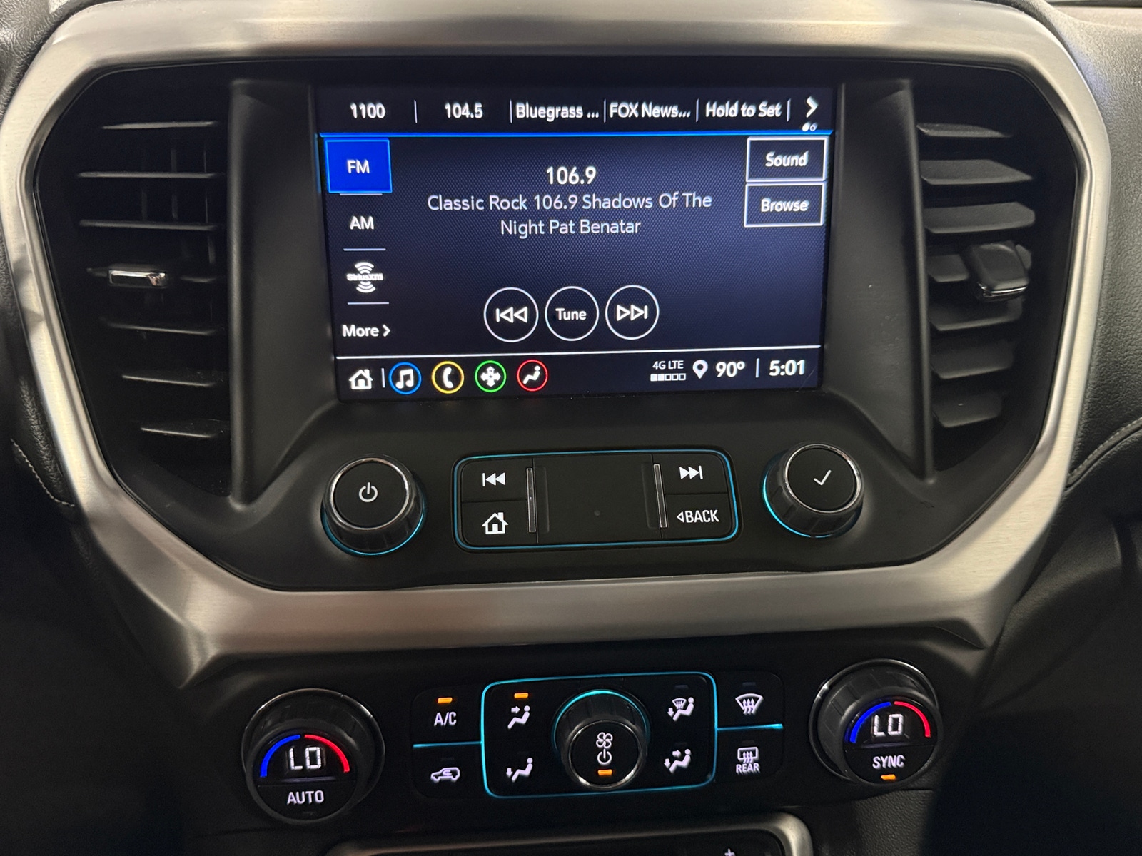 Thumbnail: 2023 GMC Acadia - 4