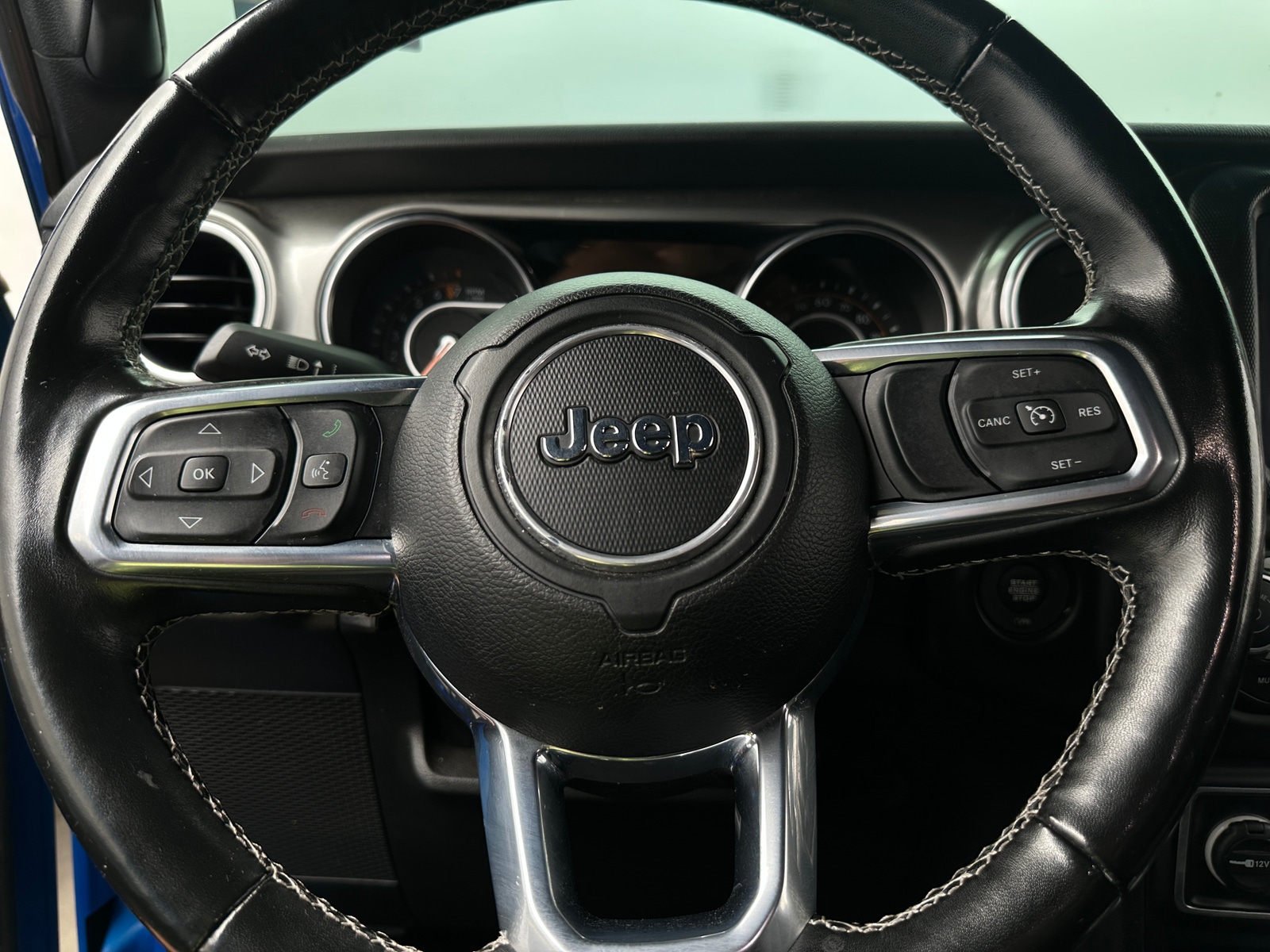 Thumbnail: 2022 Jeep Gladiator - 5