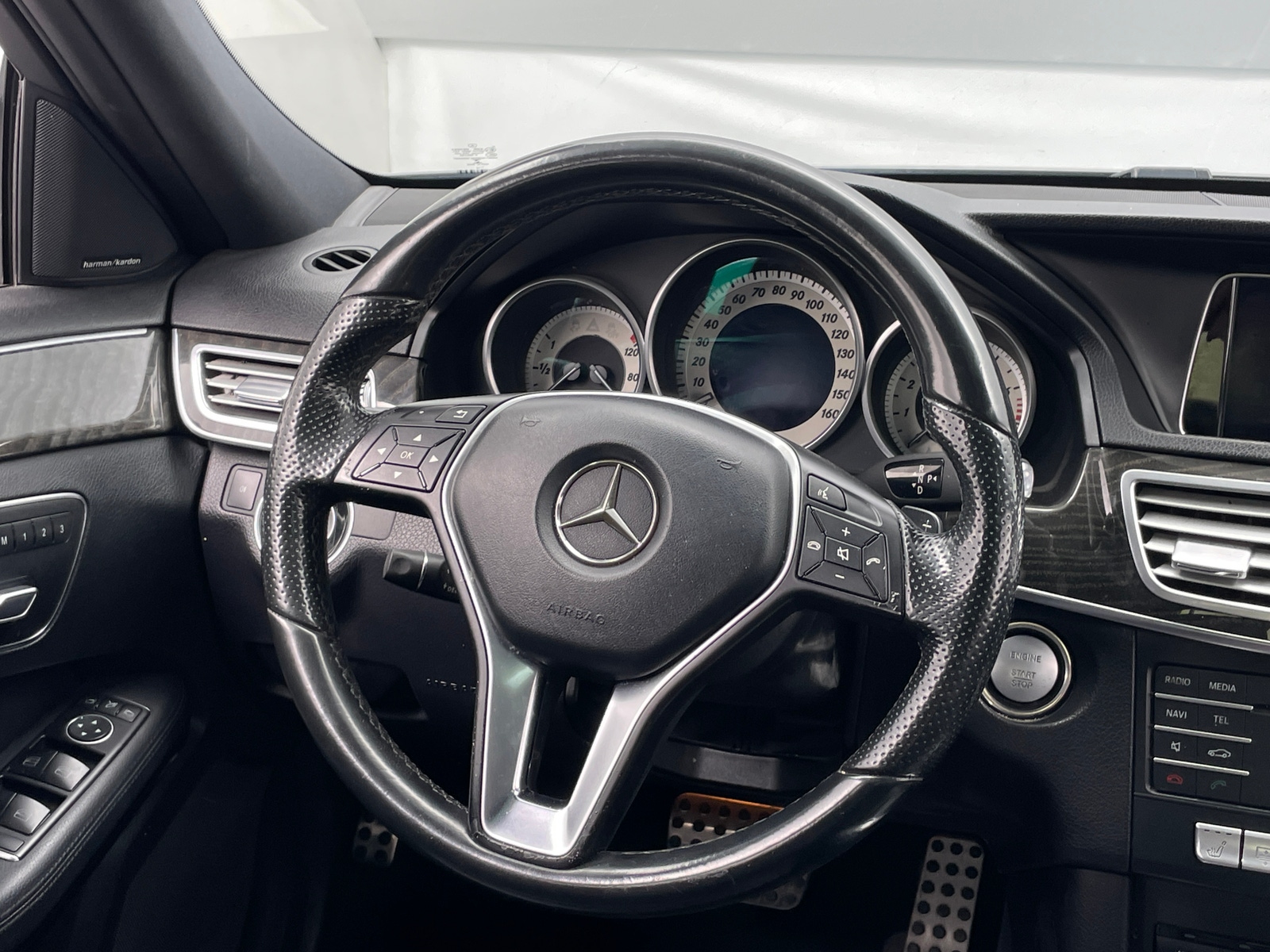 Thumbnail: 2016 Mercedes-Benz E-Class - 4