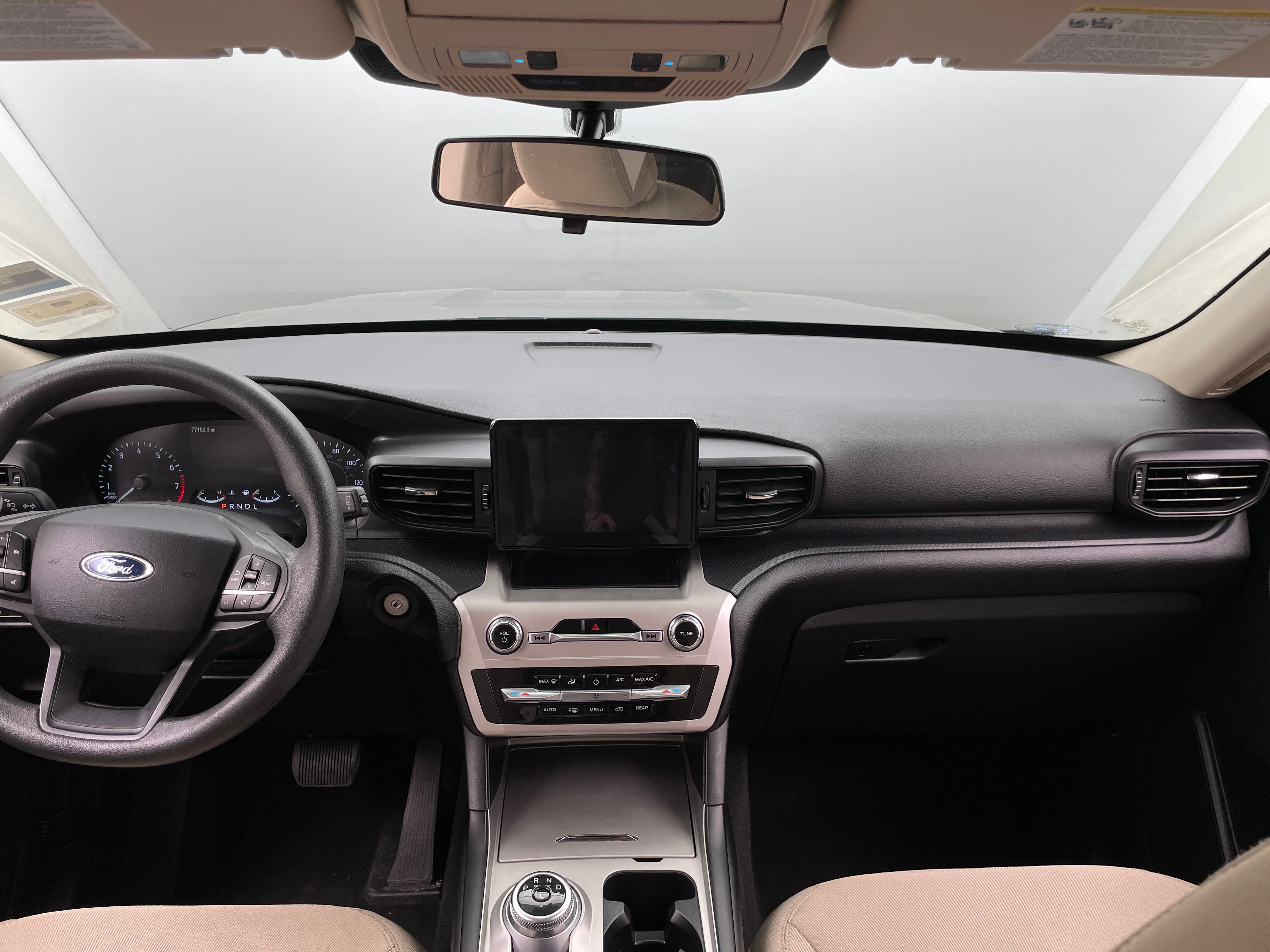 2021 Ford Explorer Base - Photo 2