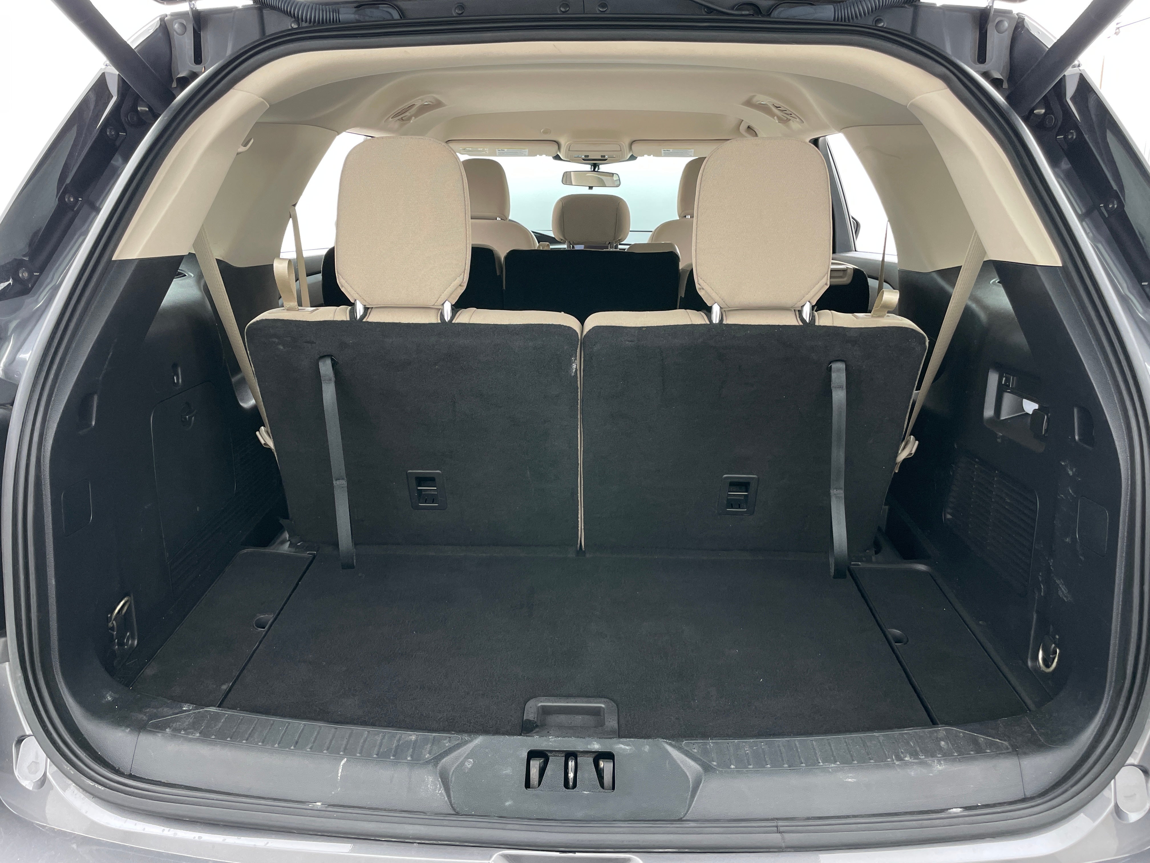 2021 Ford Explorer Base - Photo 7