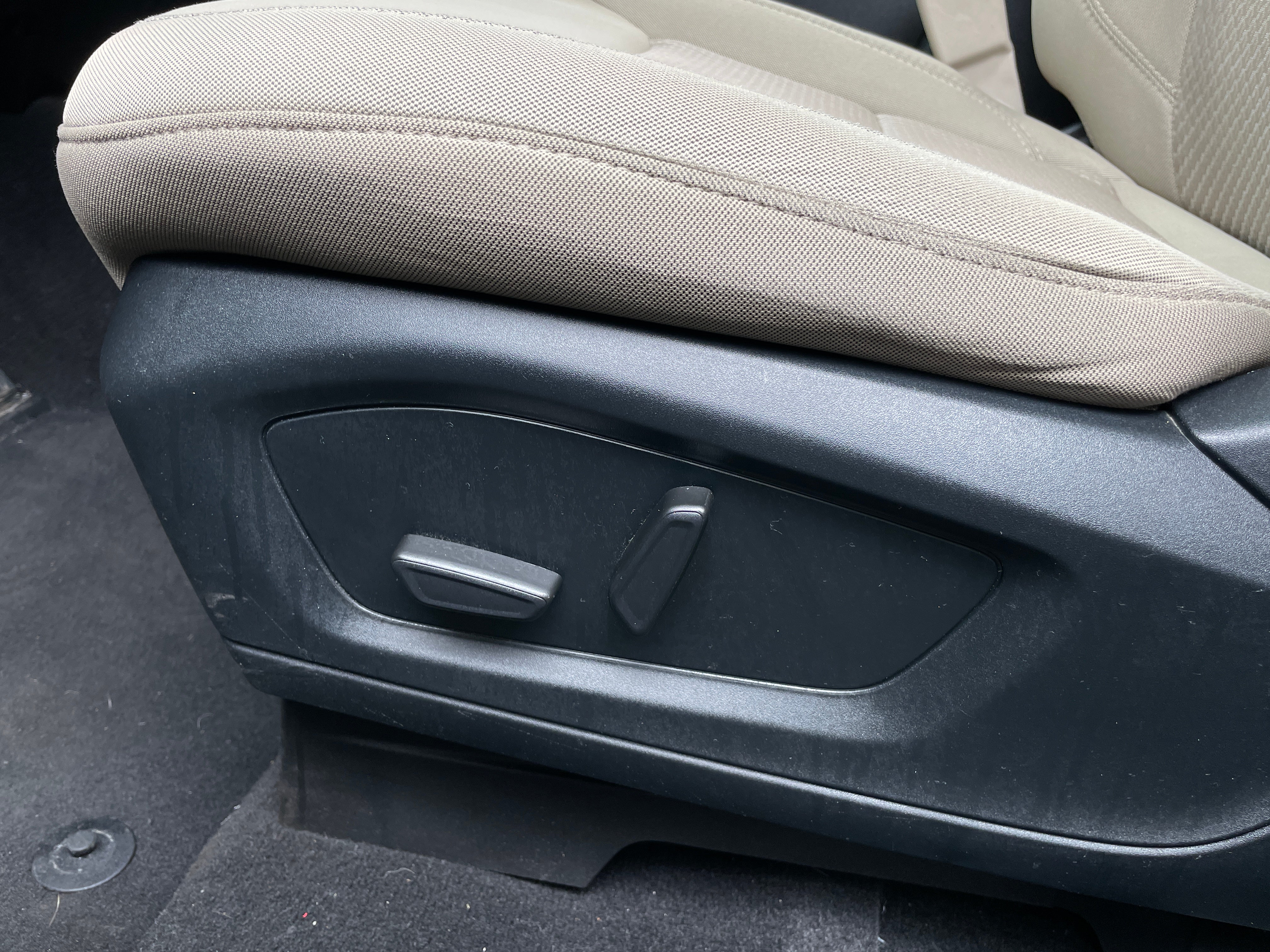 2021 Ford Explorer Base - Photo 9