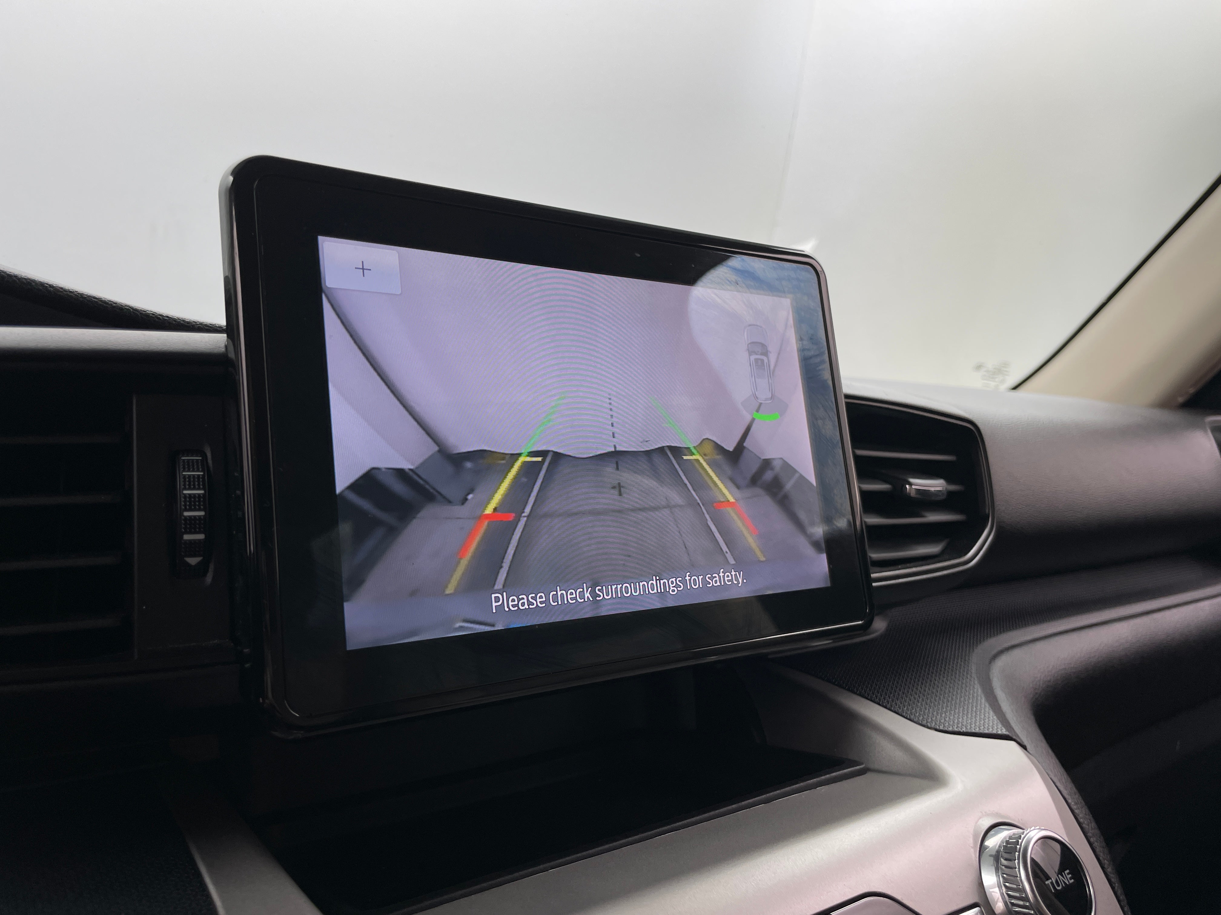 2021 Ford Explorer Base - Photo 16