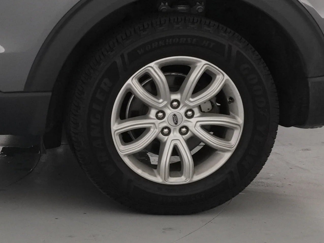 2021 Ford Explorer Base - Photo 19