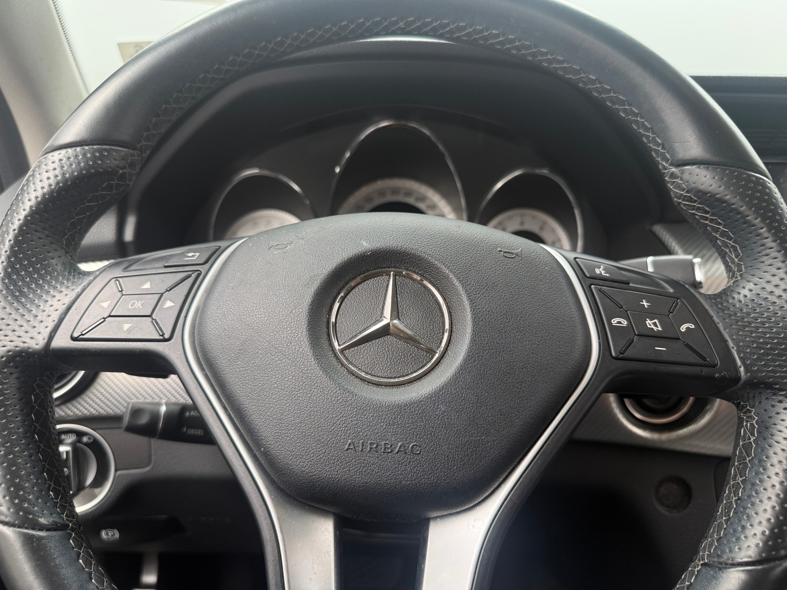 Thumbnail: 2014 Mercedes-Benz GLK - 4