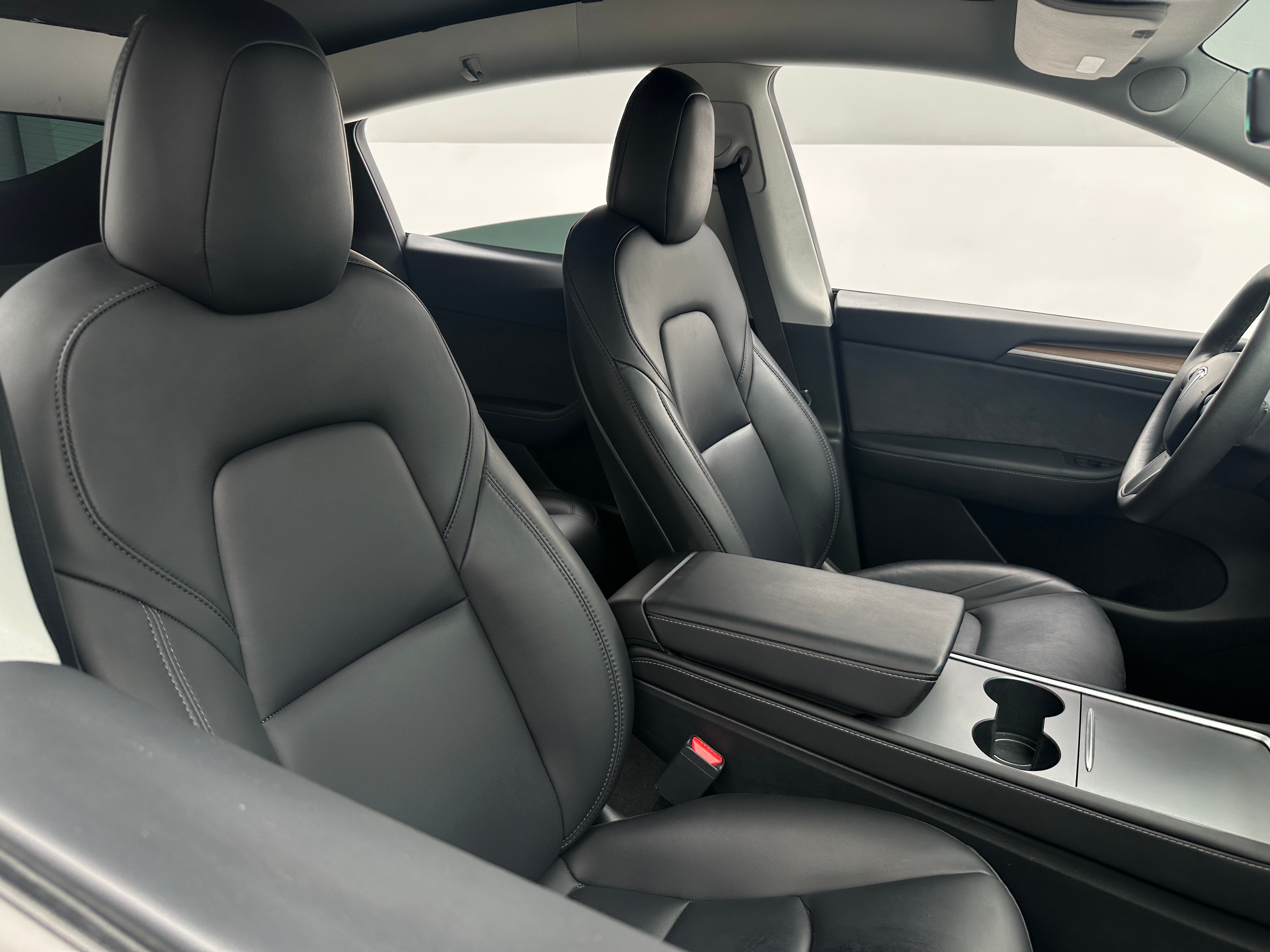 Used 2023 Tesla Model Y Performance with VIN 7SAYGDEFXPF664274 for sale in Pewaukee, WI