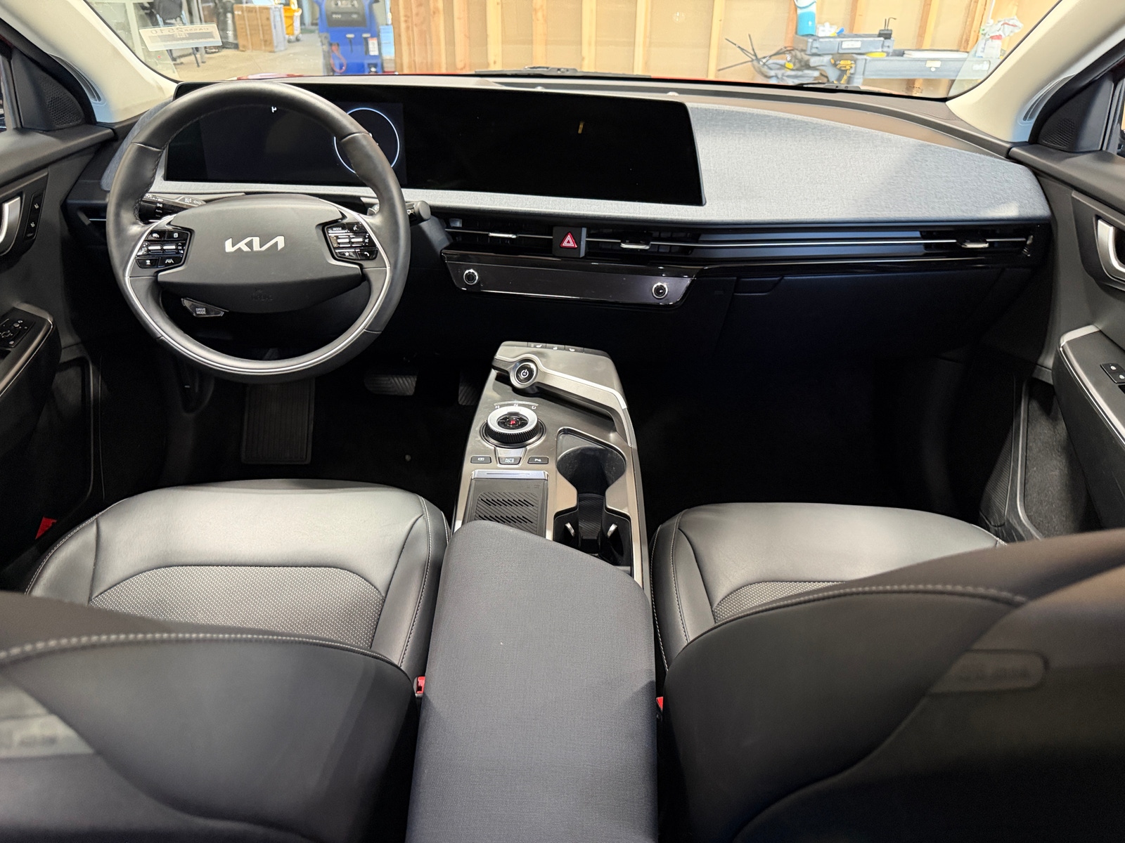 Thumbnail: 2024 Kia EV6 - 2