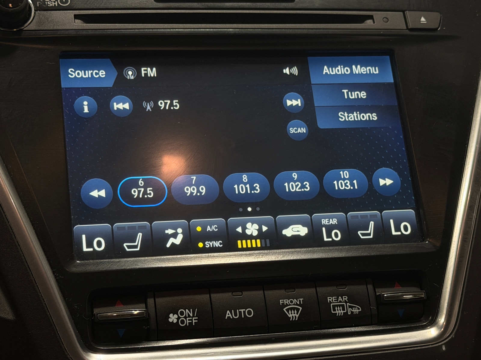 Thumbnail: 2020 Acura MDX - 3
