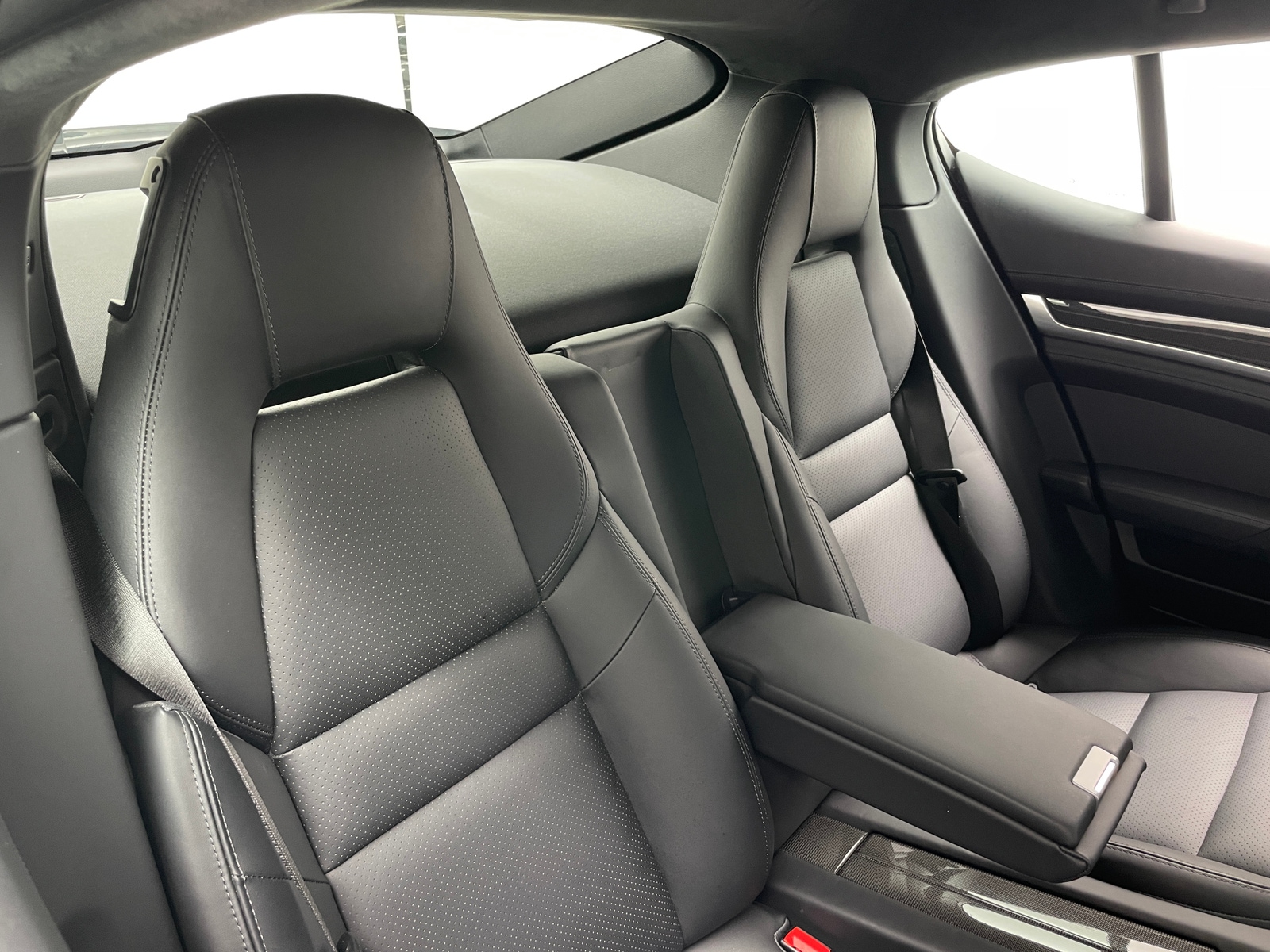 Thumbnail: 2016 Porsche Panamera - 5
