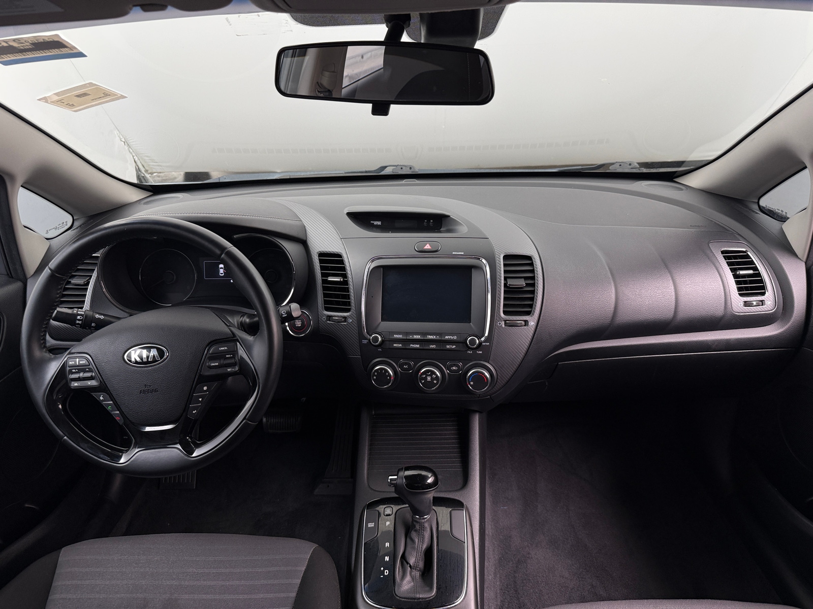 Thumbnail: 2017 Kia Forte - 3