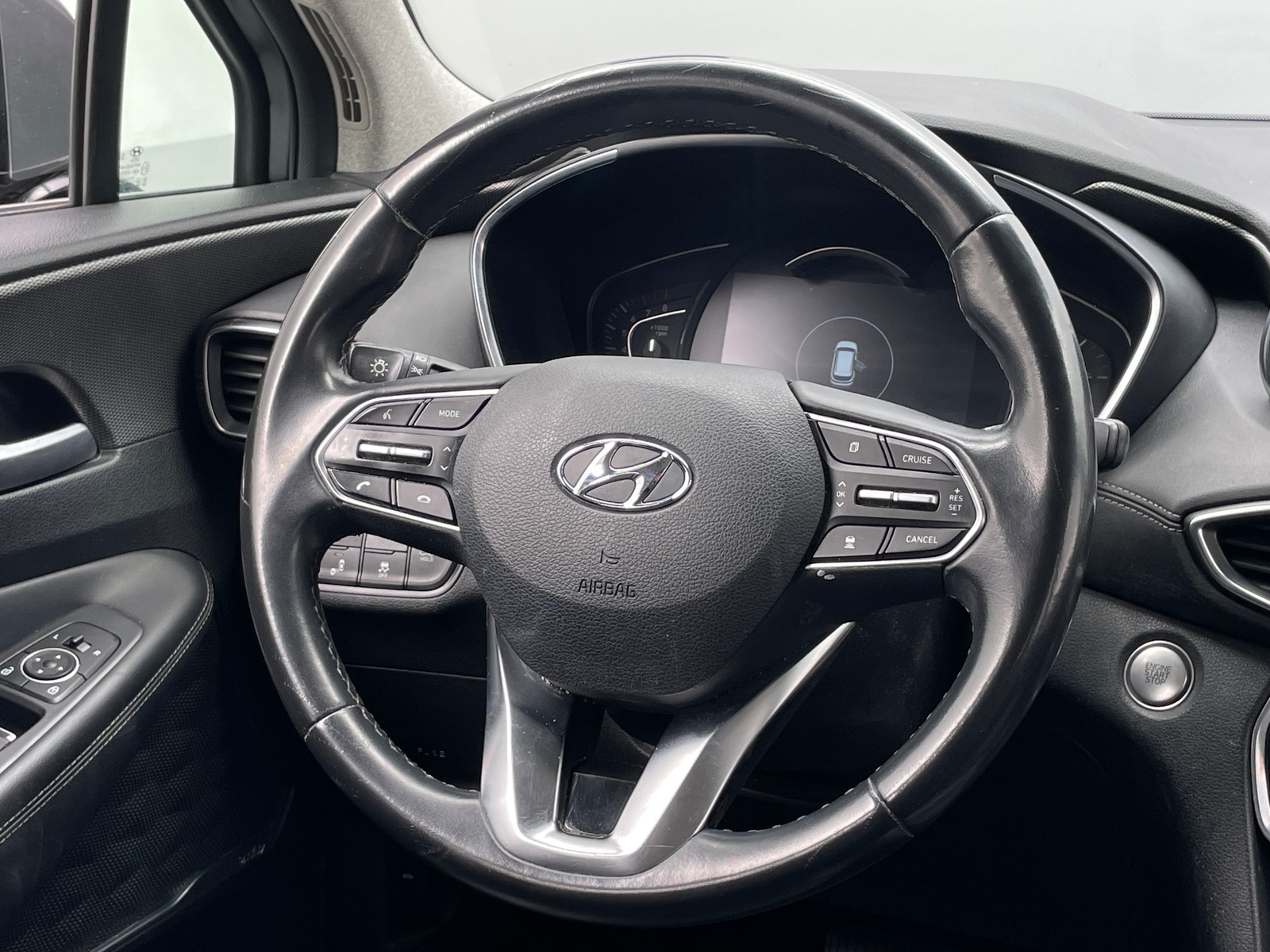 Thumbnail: 2019 Hyundai Santa Fe - 4