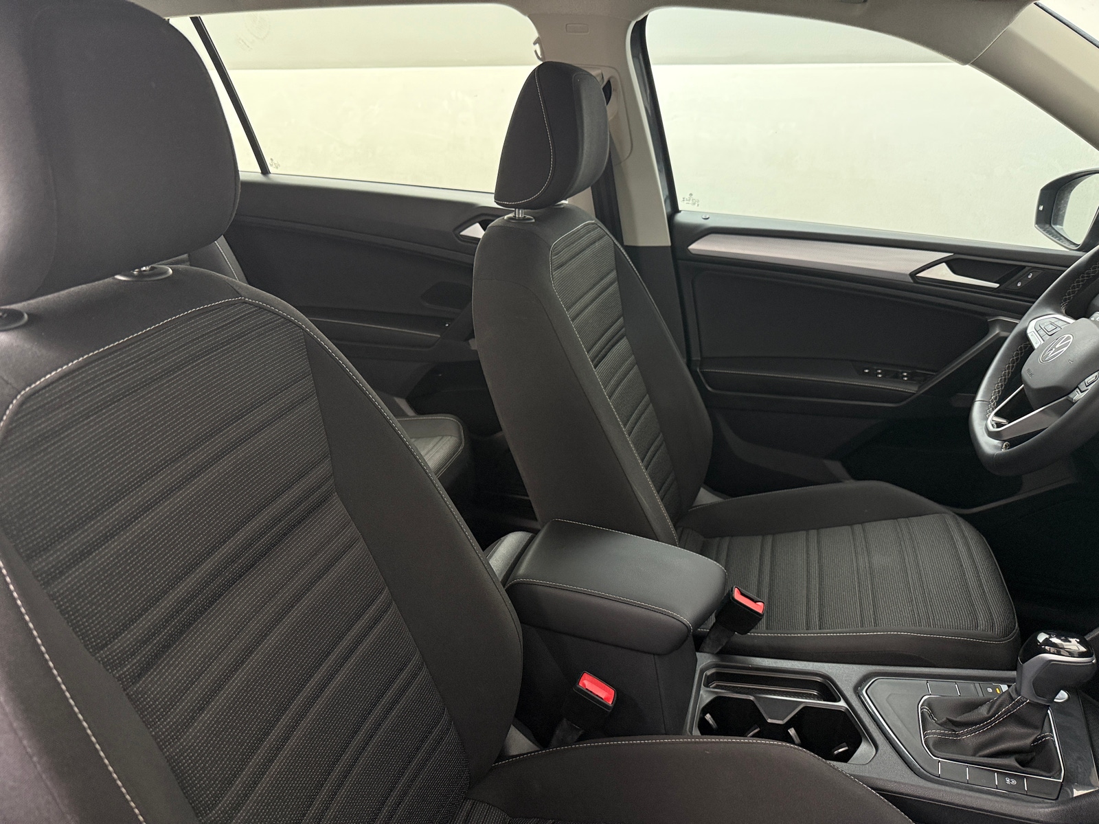 Thumbnail: 2024 Volkswagen Tiguan - 2