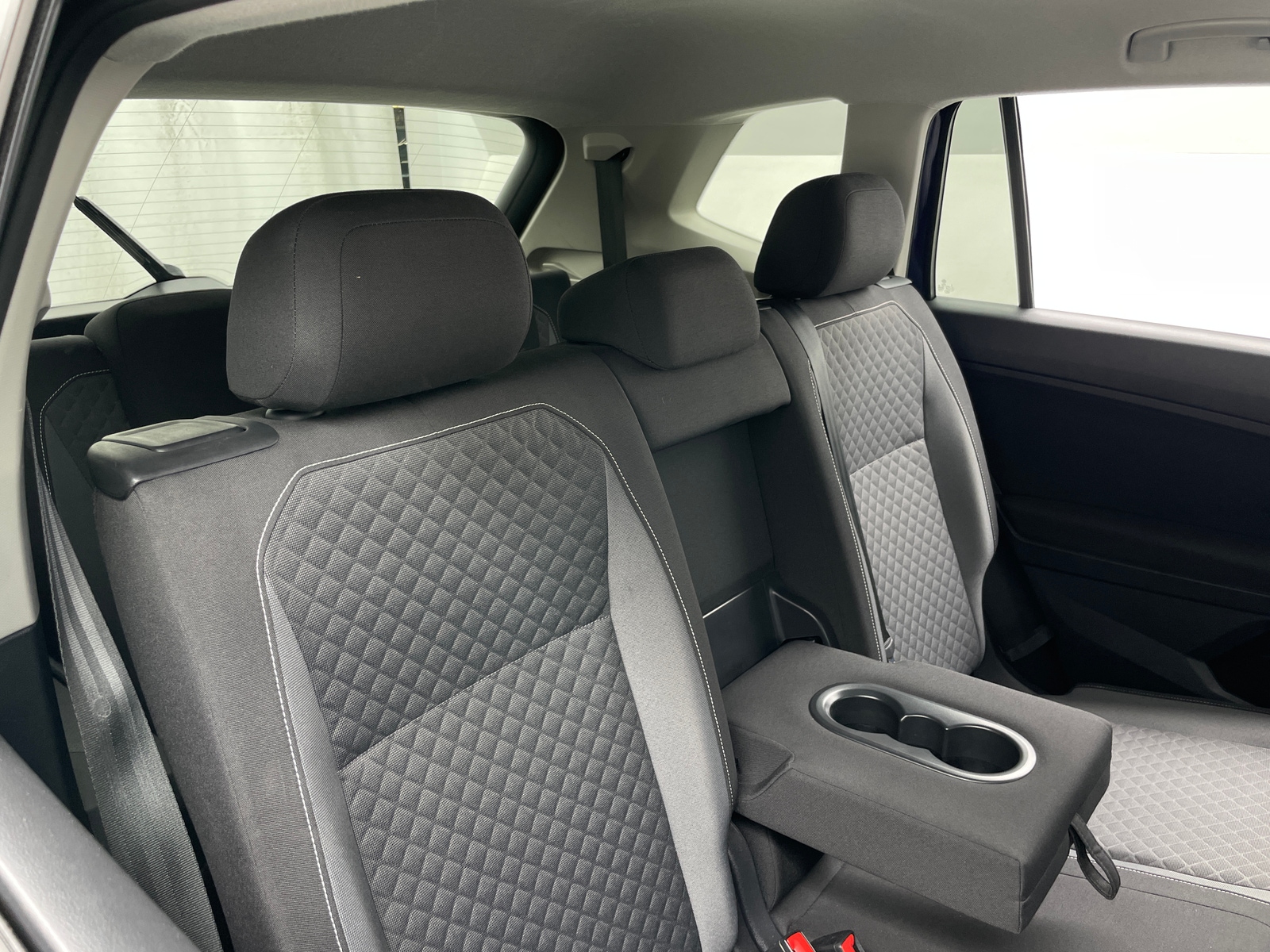 Thumbnail: 2021 Volkswagen Tiguan - 6
