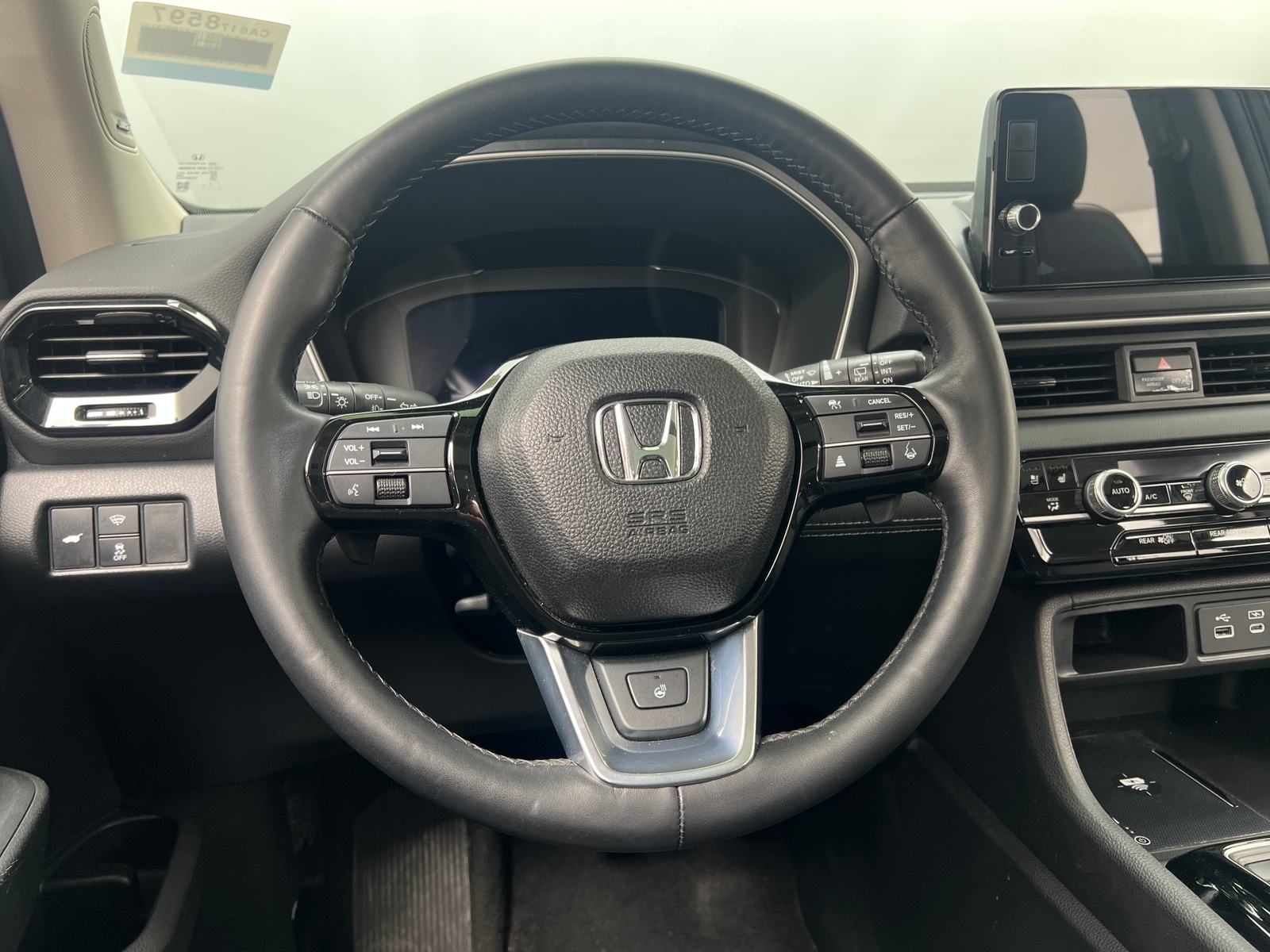 Thumbnail: 2023 Honda Pilot - 4