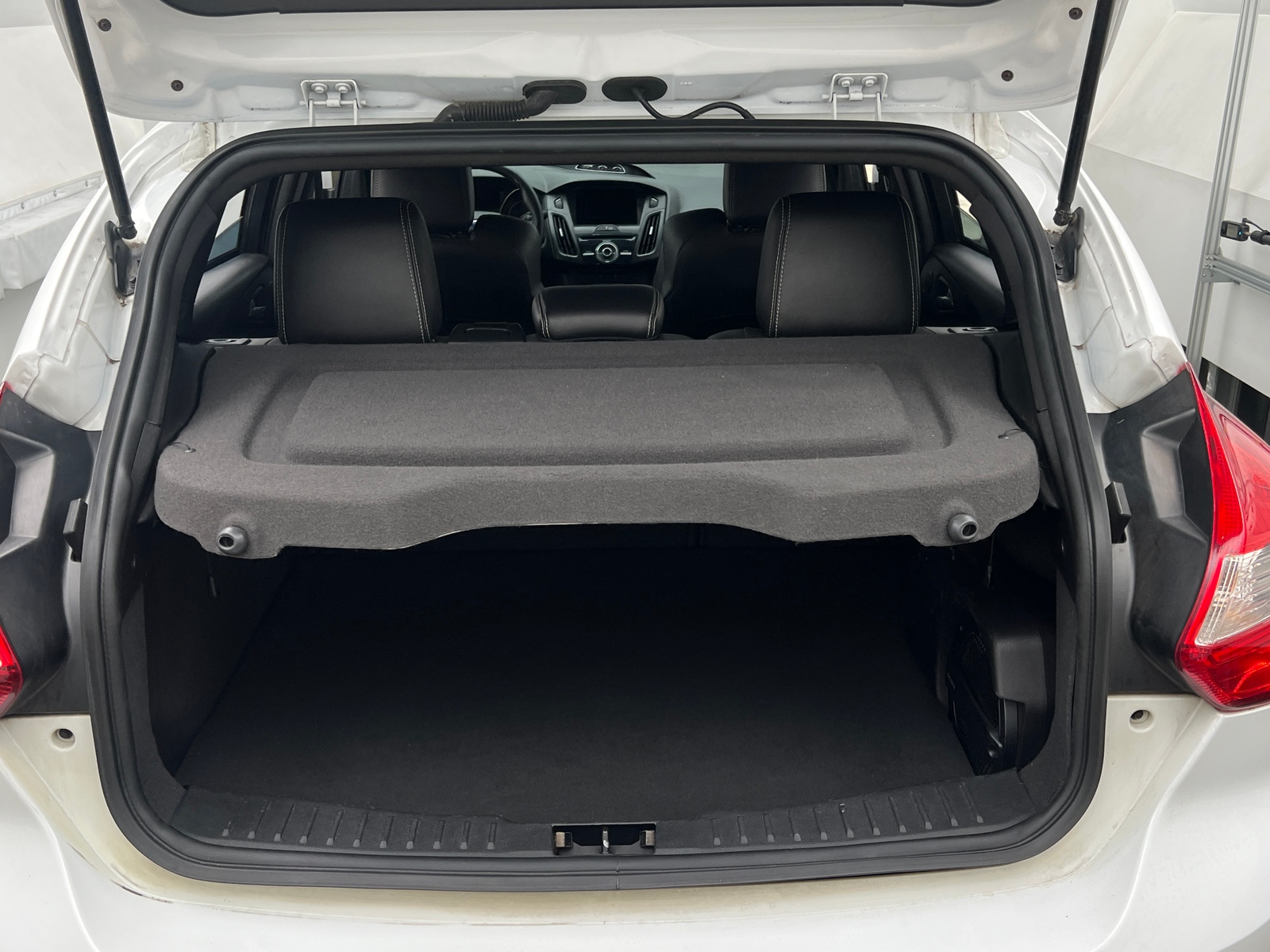 Thumbnail: 2014 Ford Focus - 6