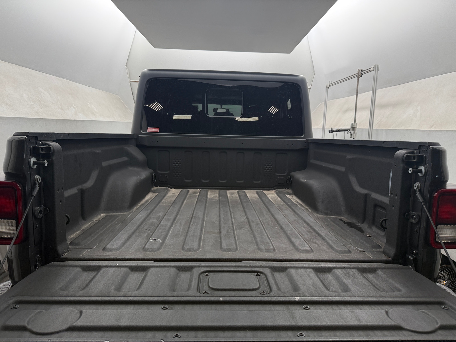 Thumbnail: 2022 Jeep Gladiator - 7