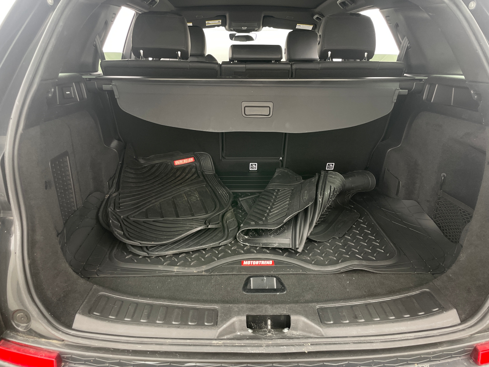 Thumbnail: 2021 Land Rover Discovery Sport - 6