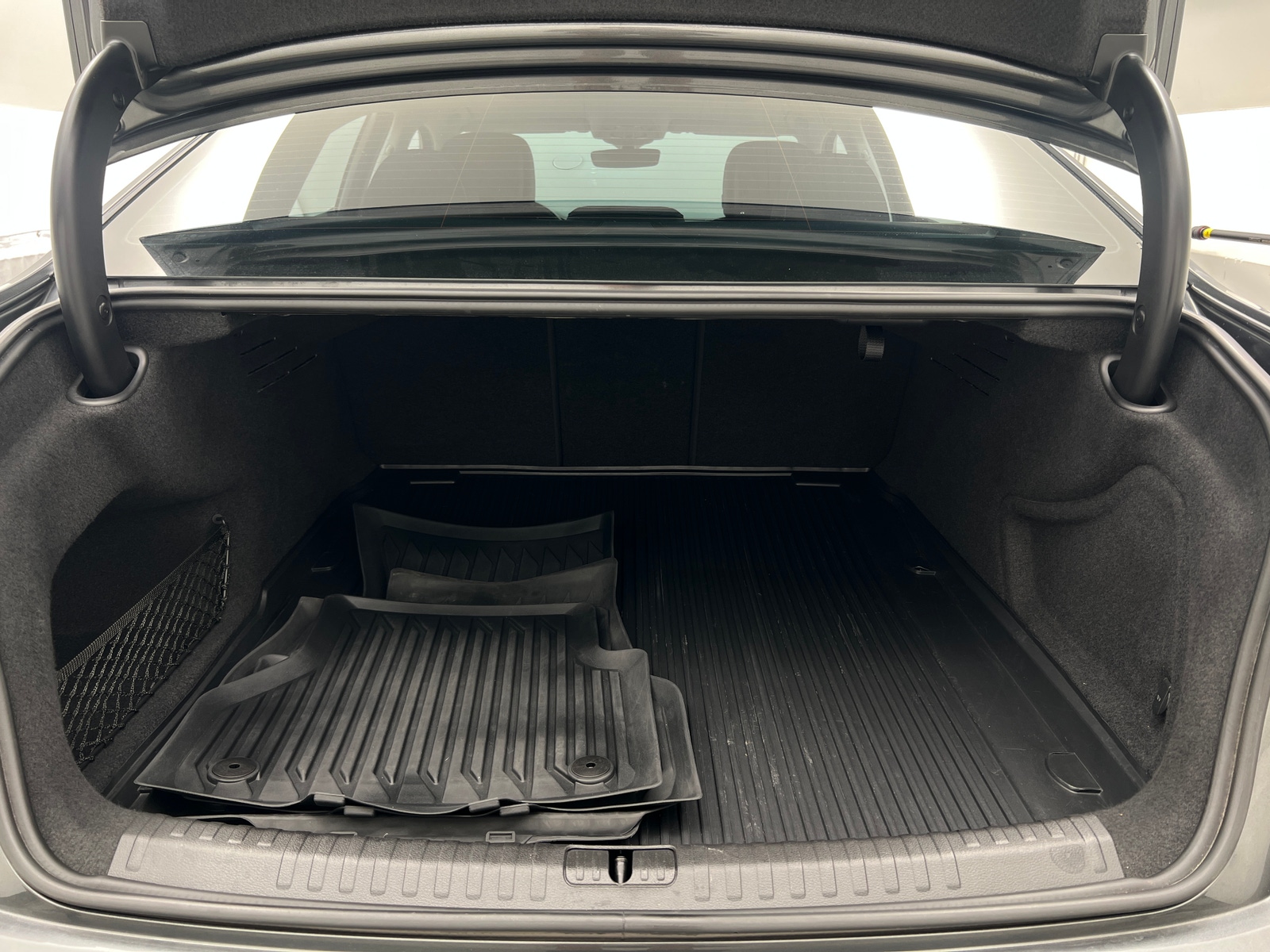 Thumbnail: 2019 Audi A6 - 6
