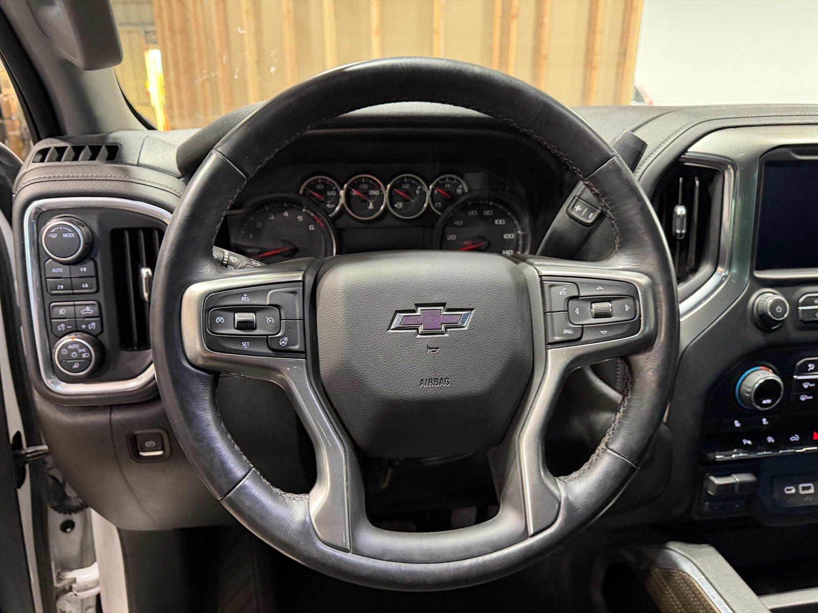 Thumbnail: 2021 Chevrolet Silverado 1500 - 5