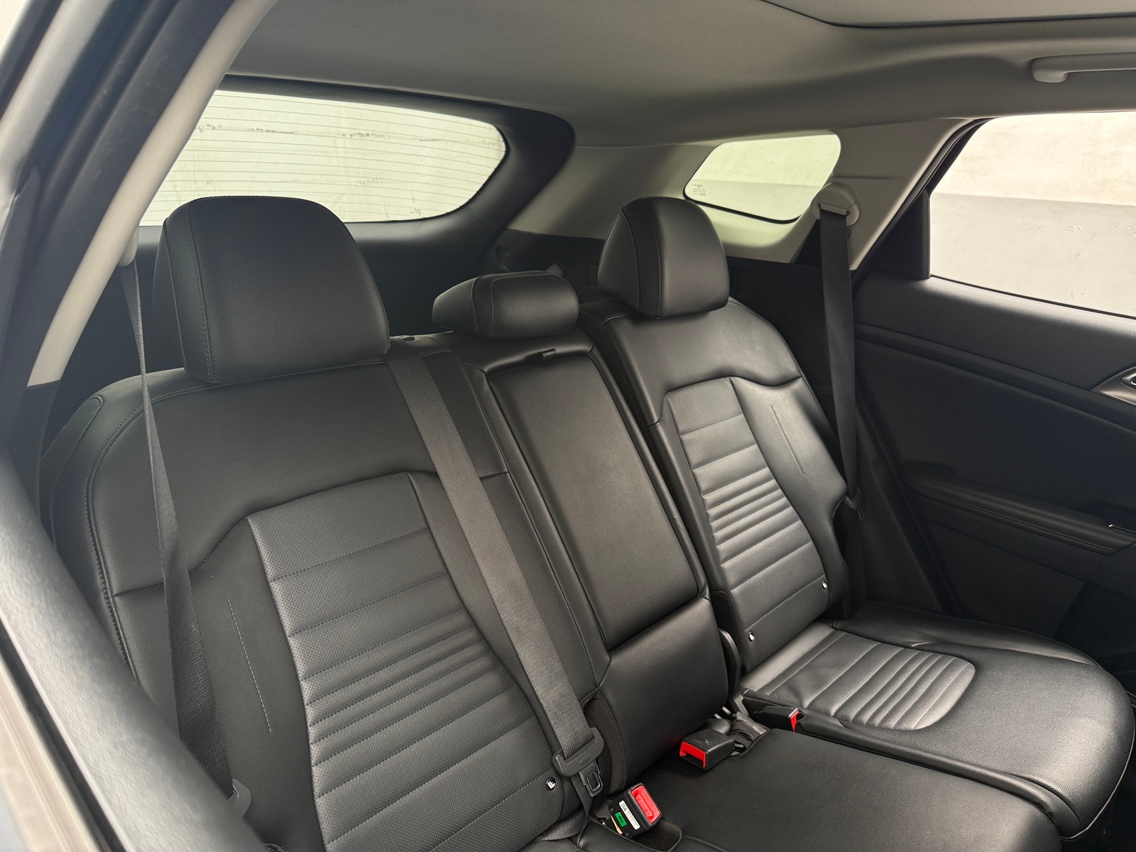 Thumbnail: 2023 Kia Sportage - 5