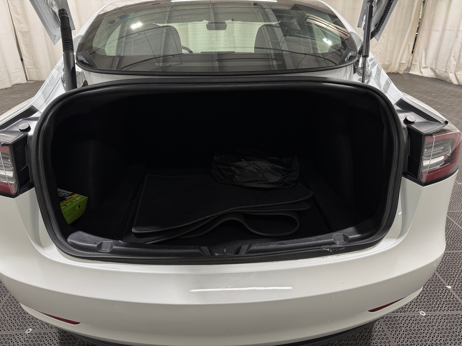 Thumbnail: 2022 Tesla Model 3 - 6