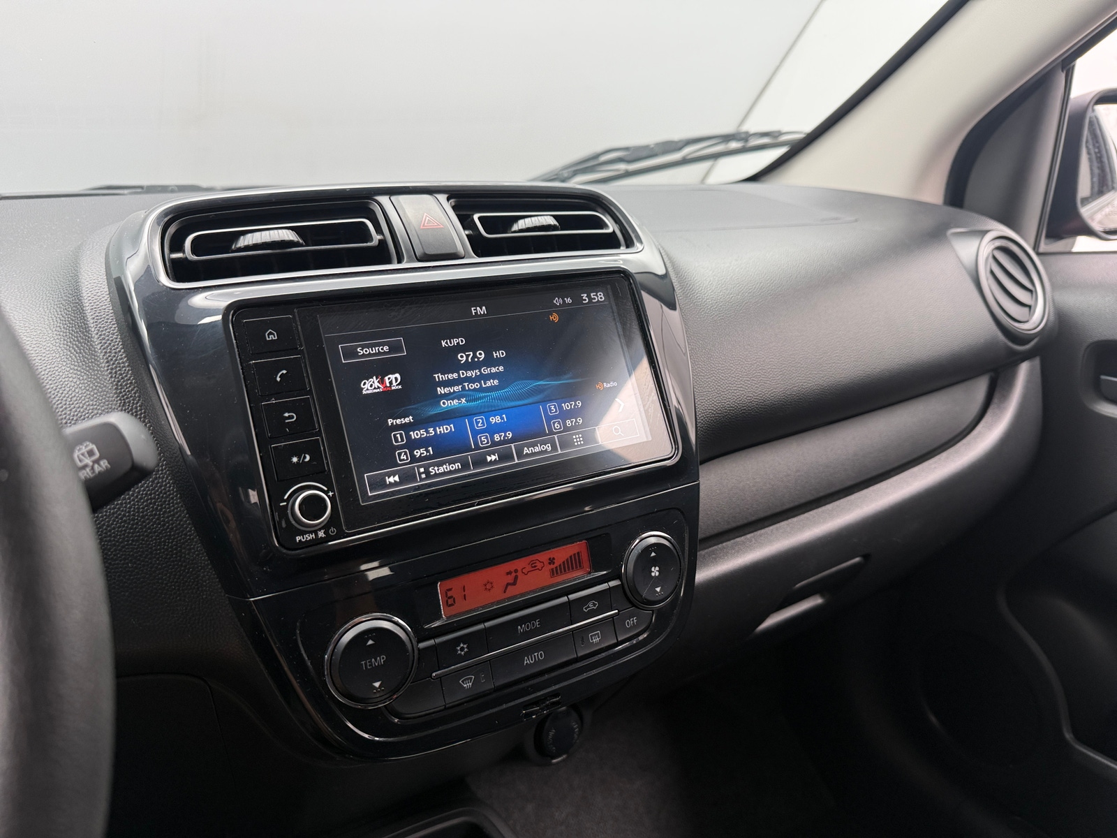Thumbnail: 2024 Mitsubishi Mirage - 4