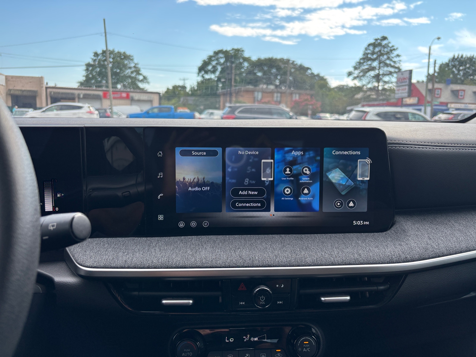 Thumbnail: 2026 Nissan Kicks - 4
