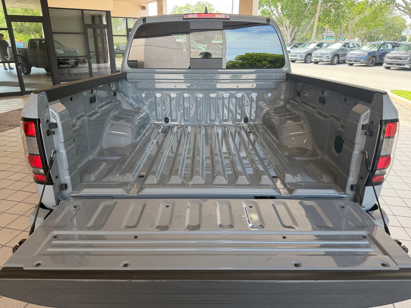 Thumbnail: 2026 Nissan Frontier - 4