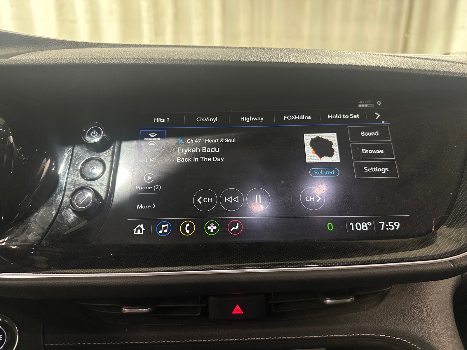 Thumbnail: 2023 Buick Envision - 3